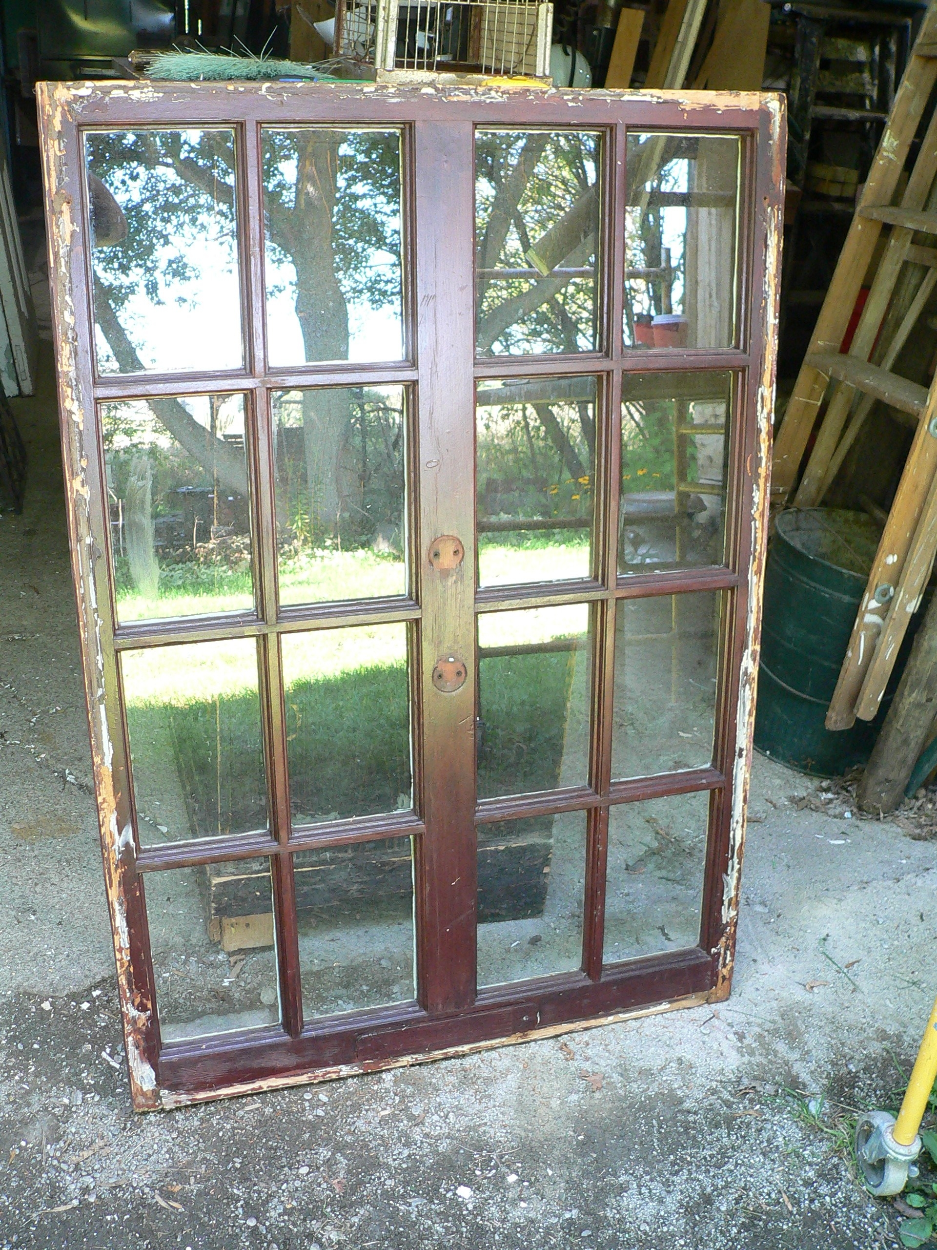 Fenêtre antique a 16 carreaux # 10020.3