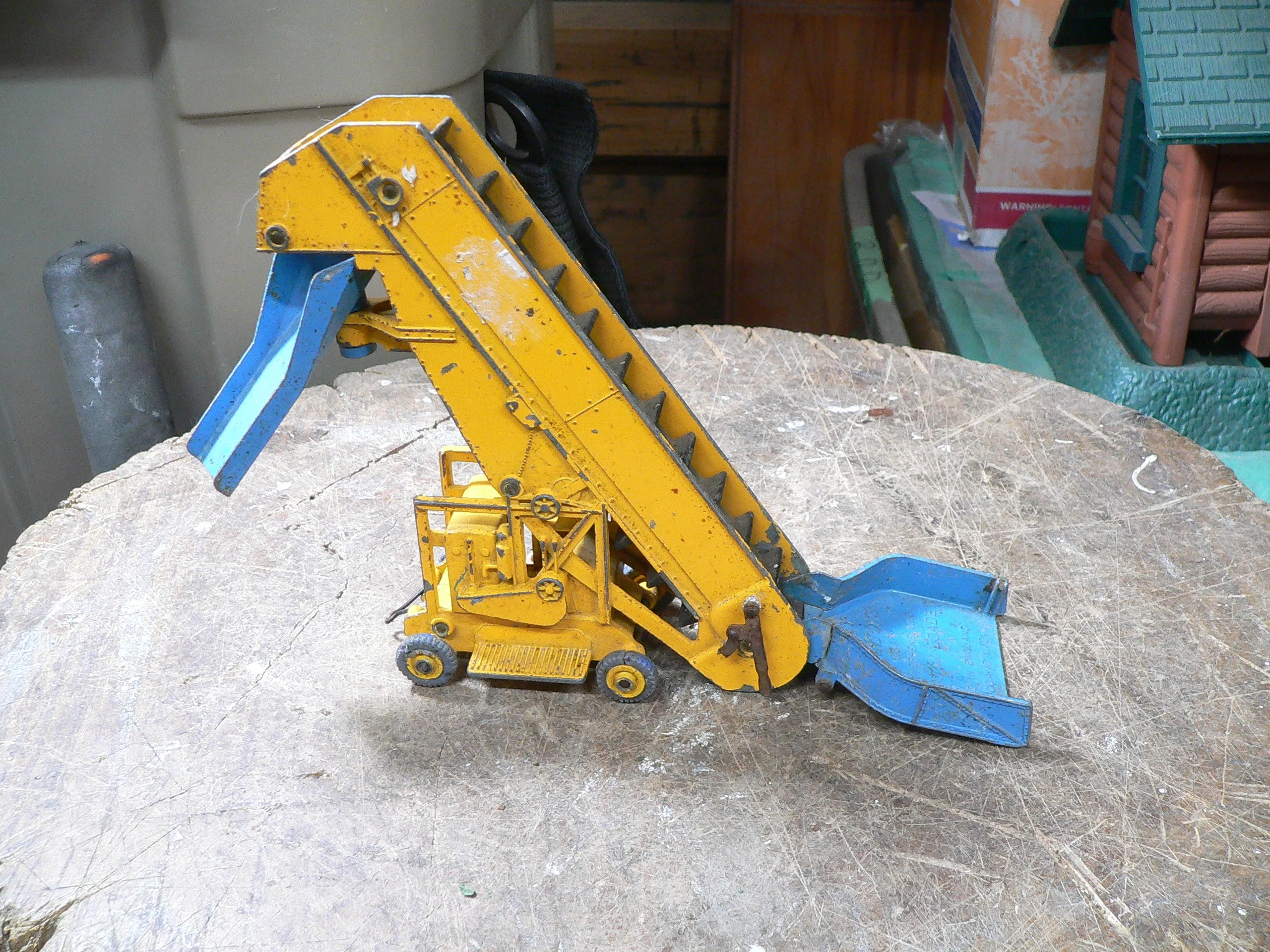 Élevator loader # 10198.2