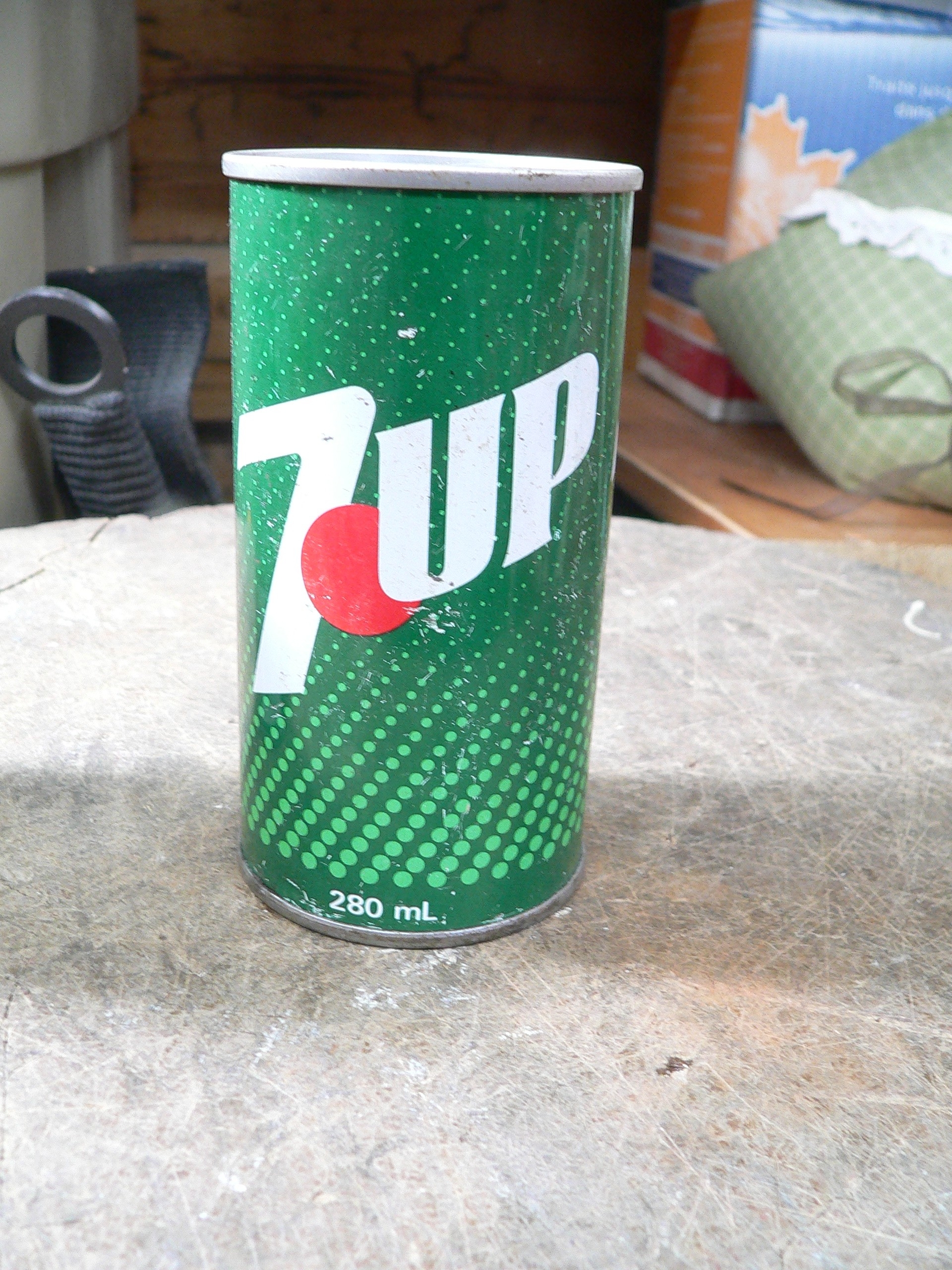 Canette 7 up vintage # 10730.4