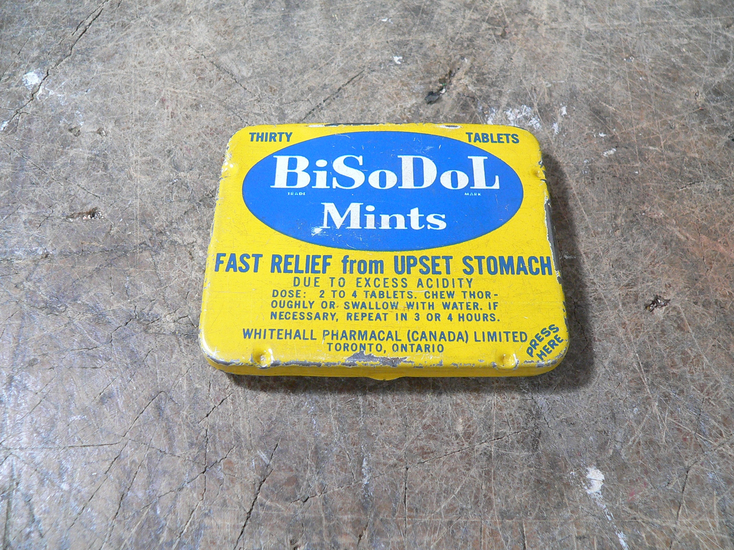 Boite antique bisodol mints # 10750.4