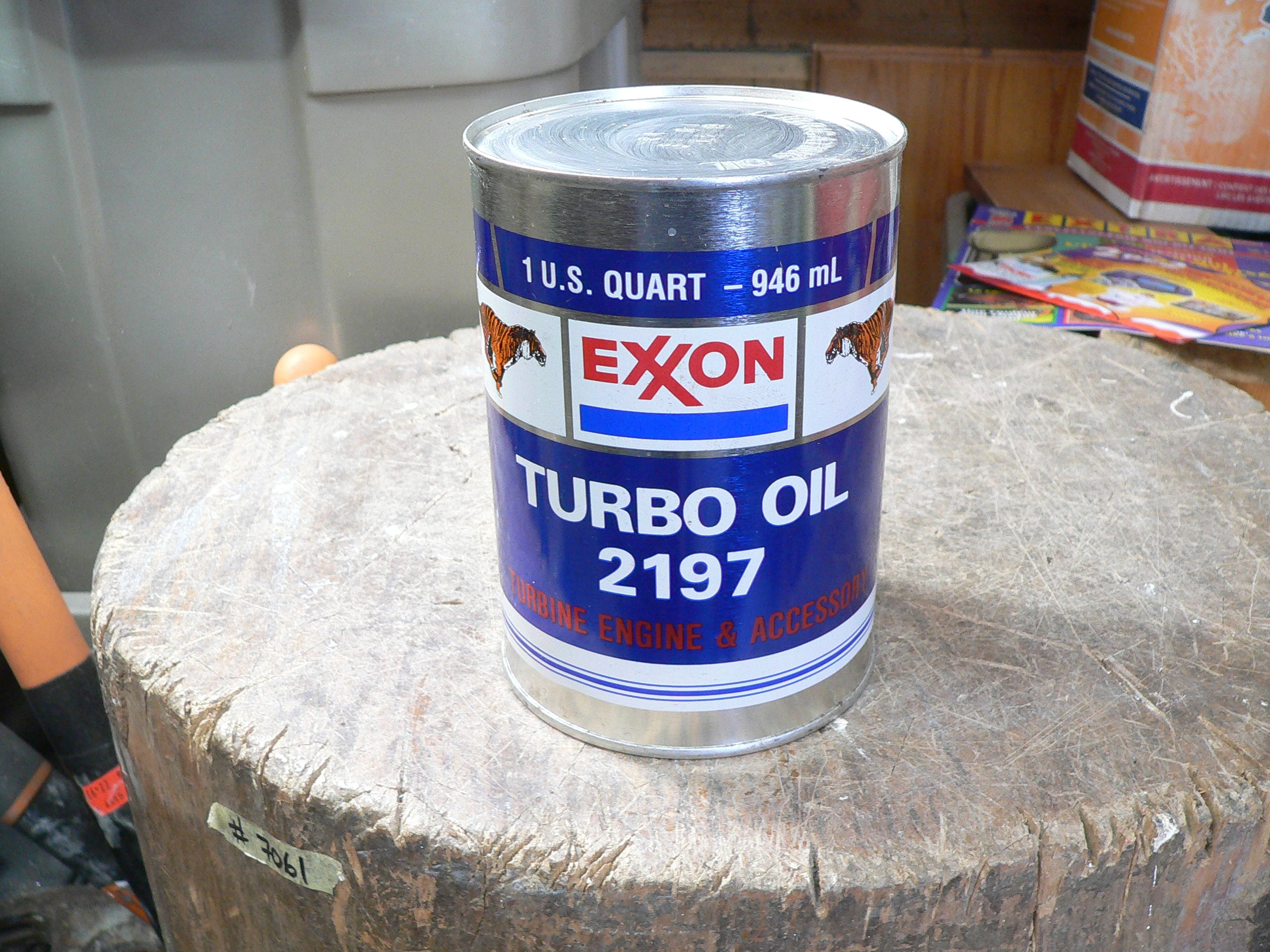 Canne d'huile exxon turbo oil # 10979.4