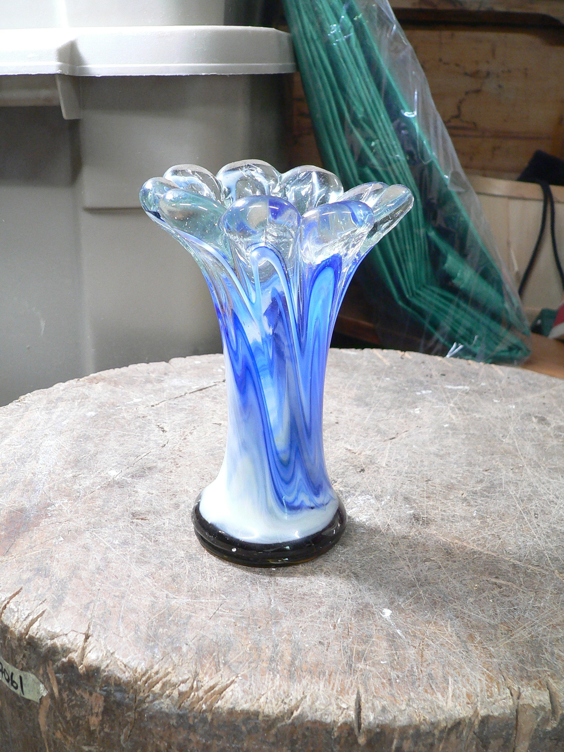 Vase vintage en verre soufflée # 11059.2