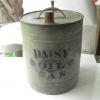 Bidon antique Daisy oil # 11281