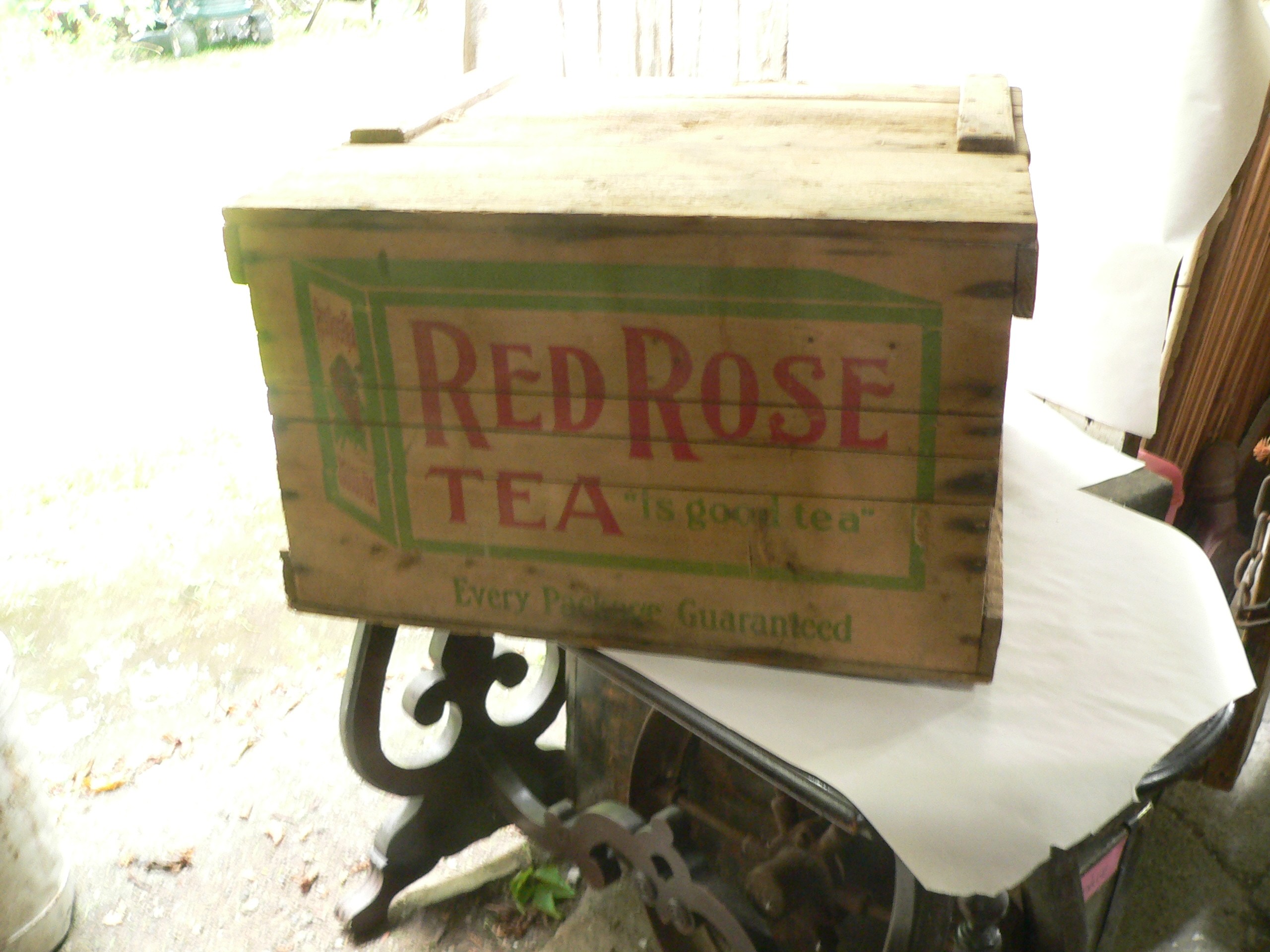 Belle caisse antique red rose tea # 11283.3