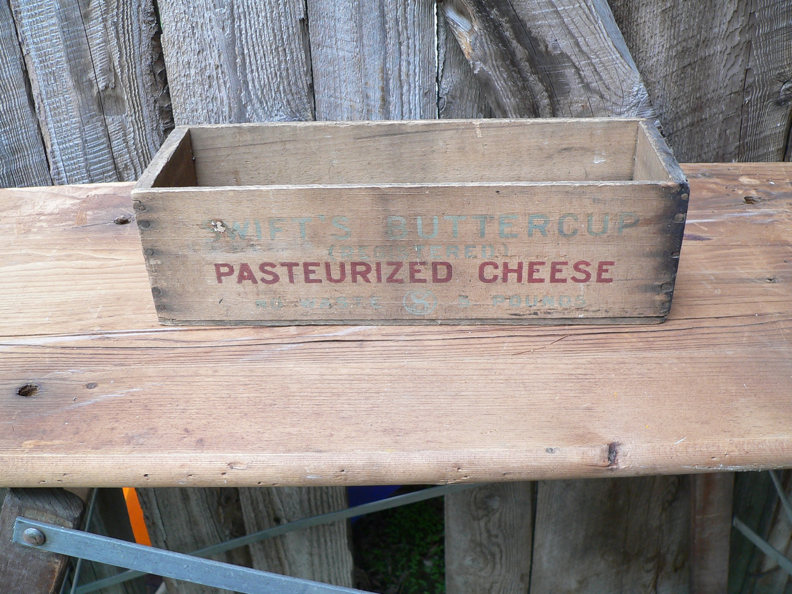 Boite de fromage swift's buttercup # 12126.2