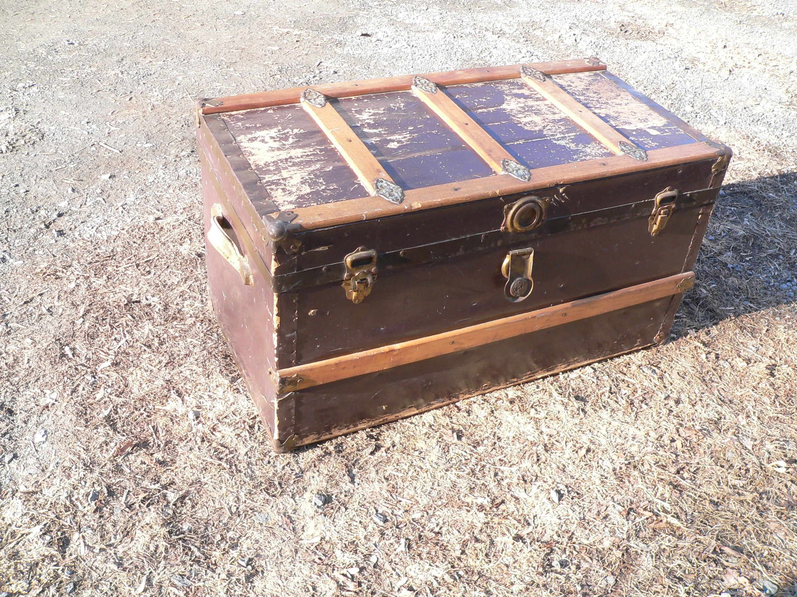 Coffre antique # 12518.1