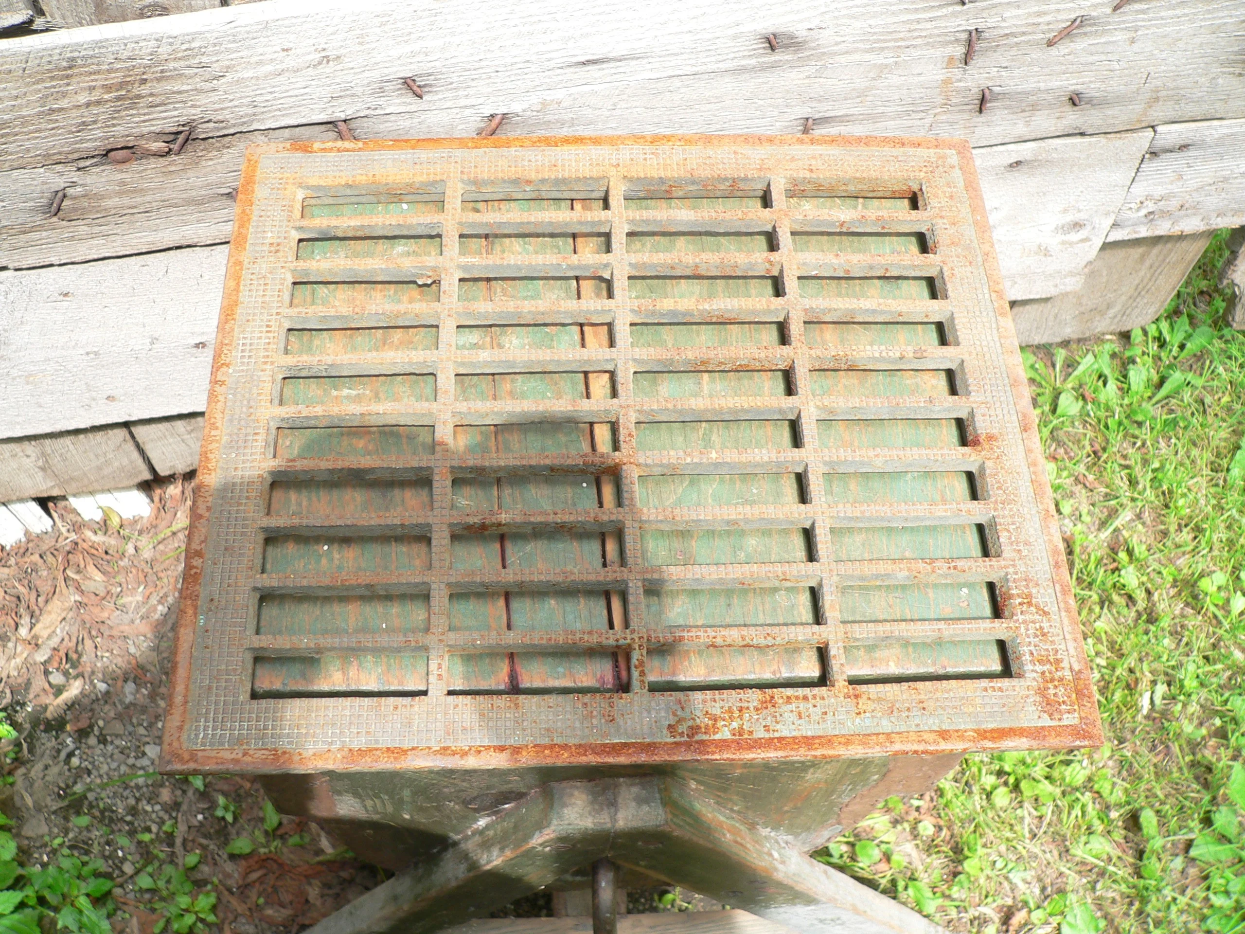 Trappe pour plancher # 12731.1
