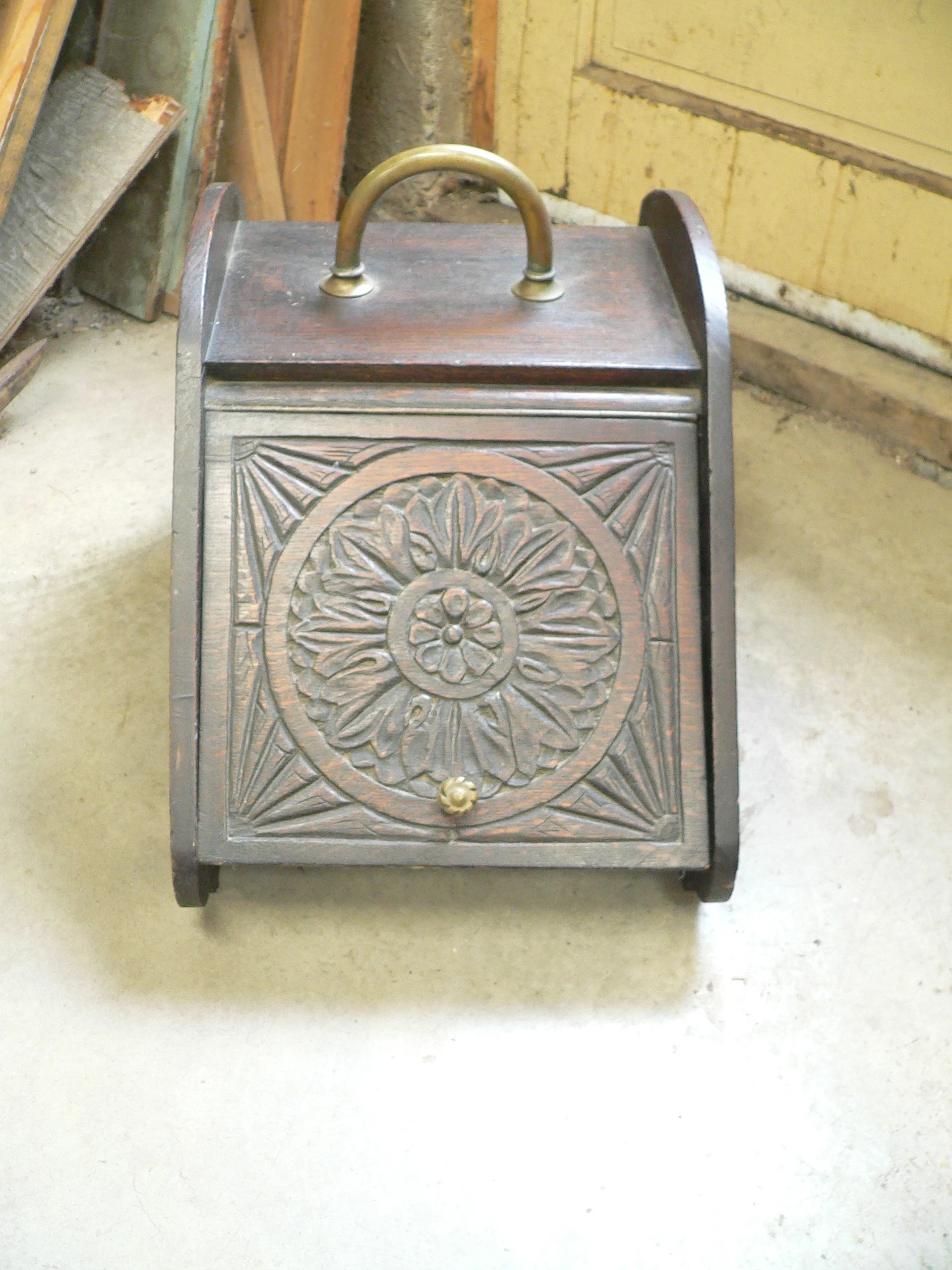 Très belle boite a charbon antique # 12885