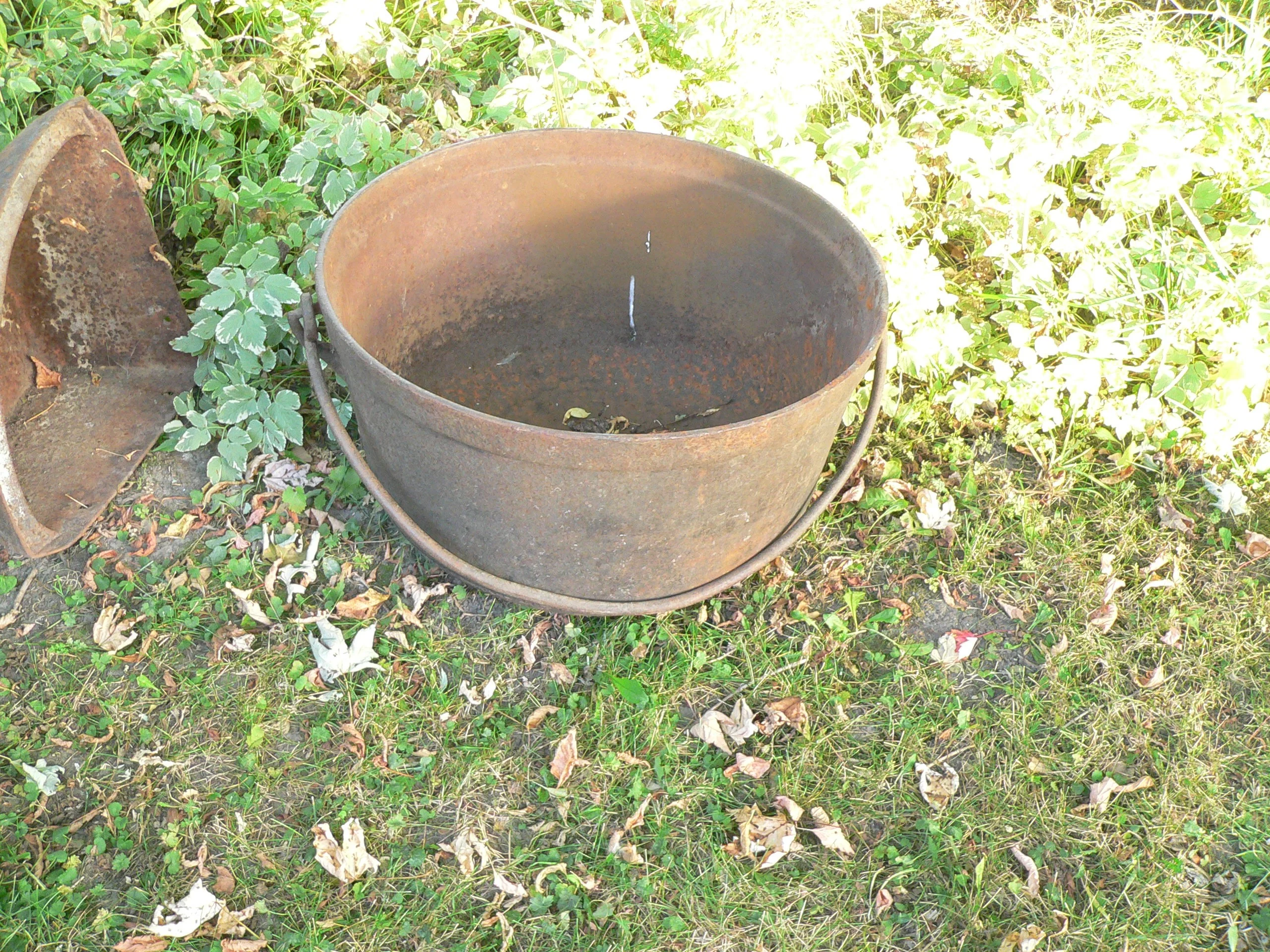 Gros chaudron antique # 12963