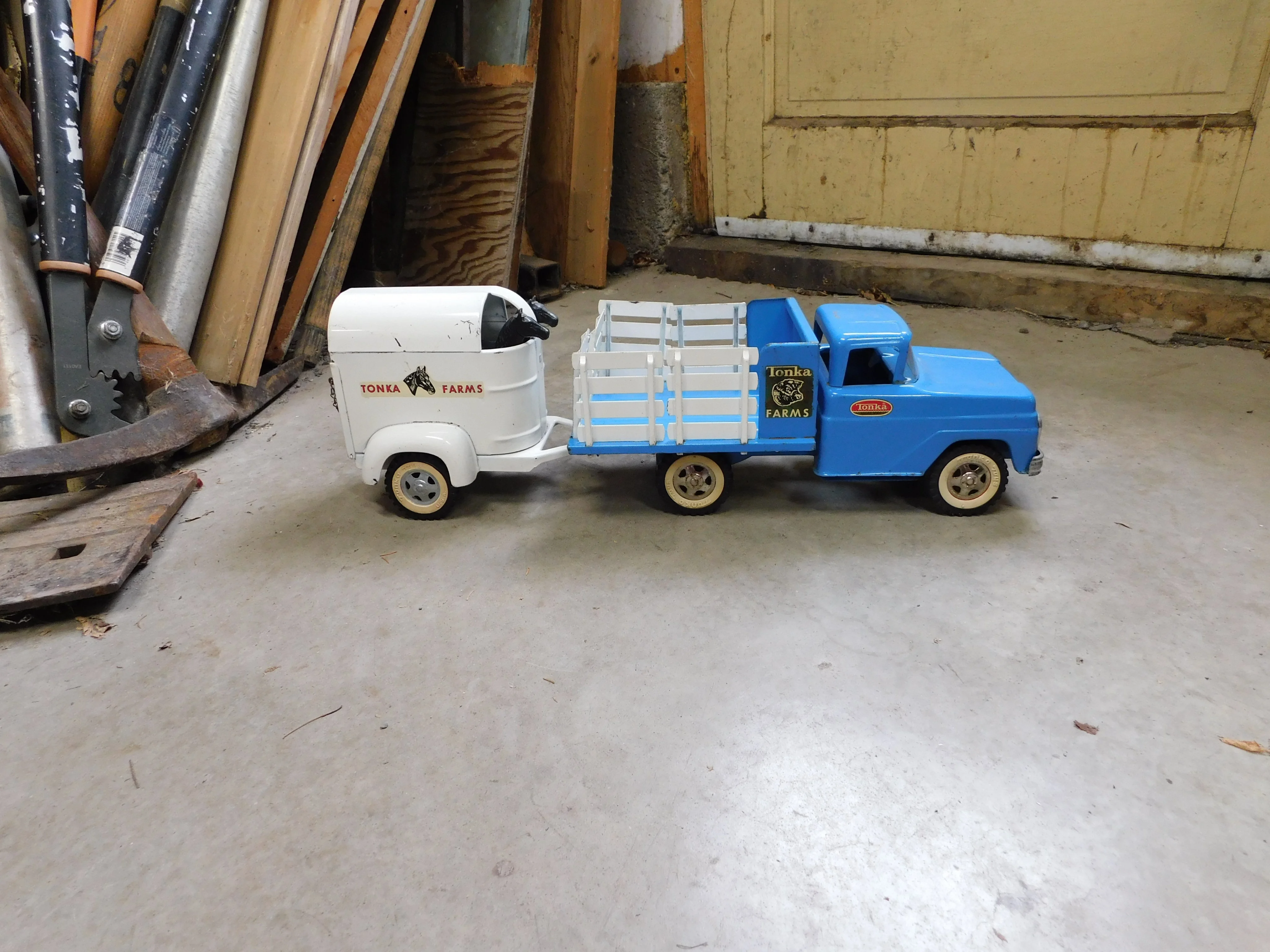 Camion de ferme tonka # 13032.11