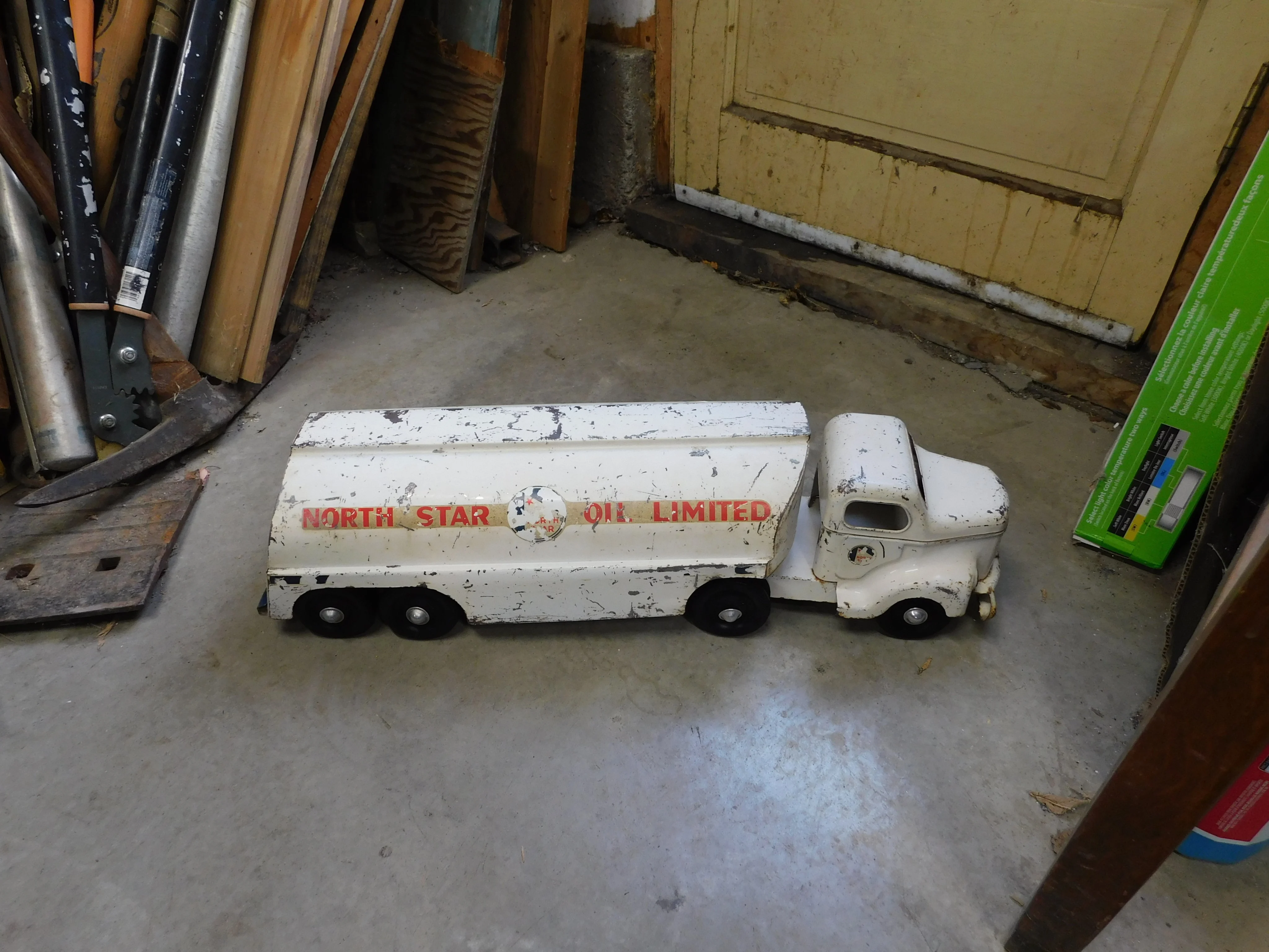 Camion minnitoy North star oil # 13032.2