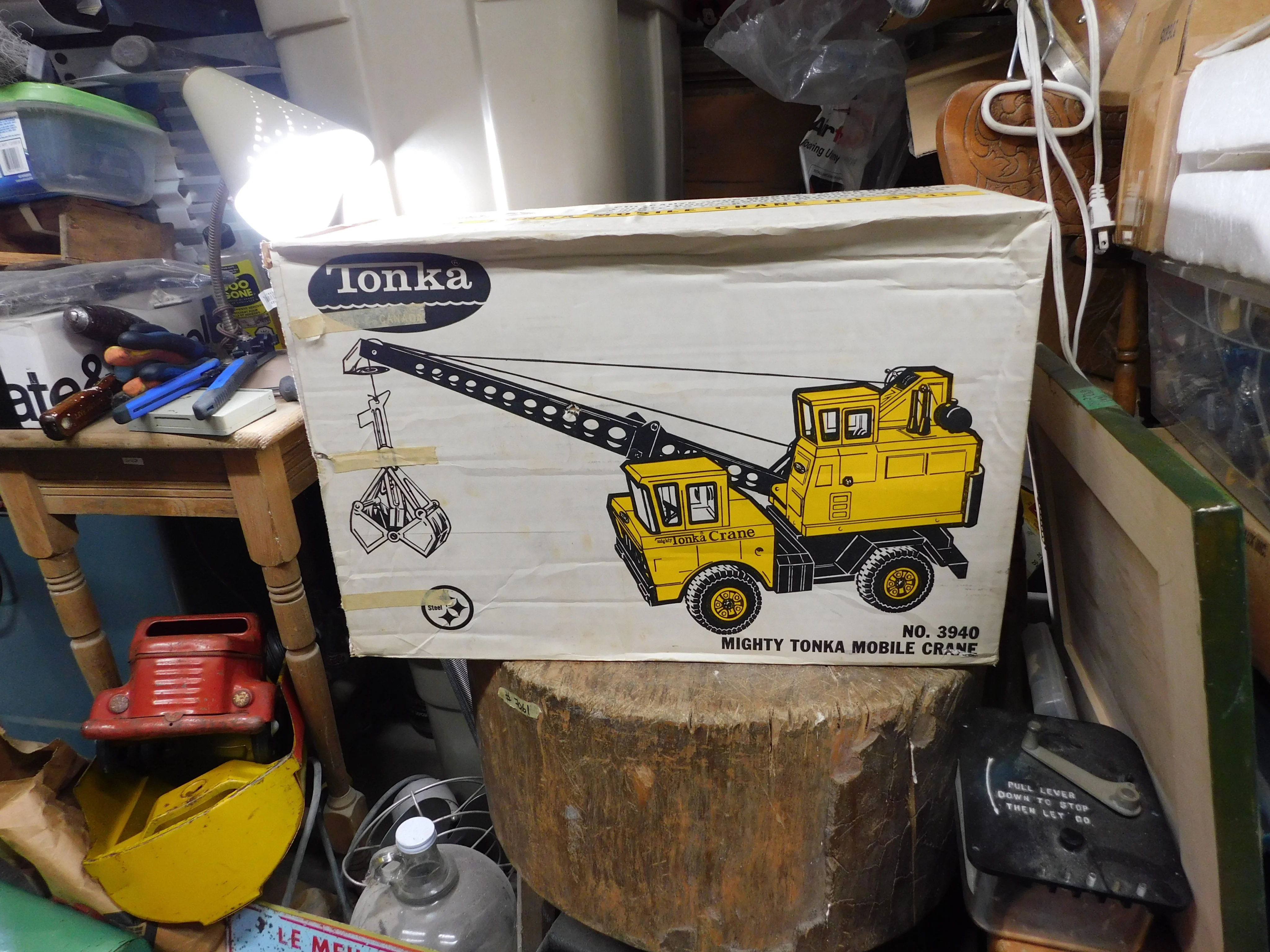 Camion mobile crane tonka # 13032.24