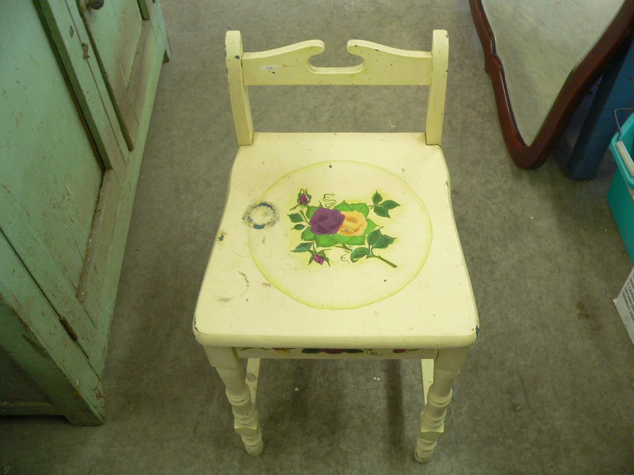 Chaise antique de maquilleuse # 1431