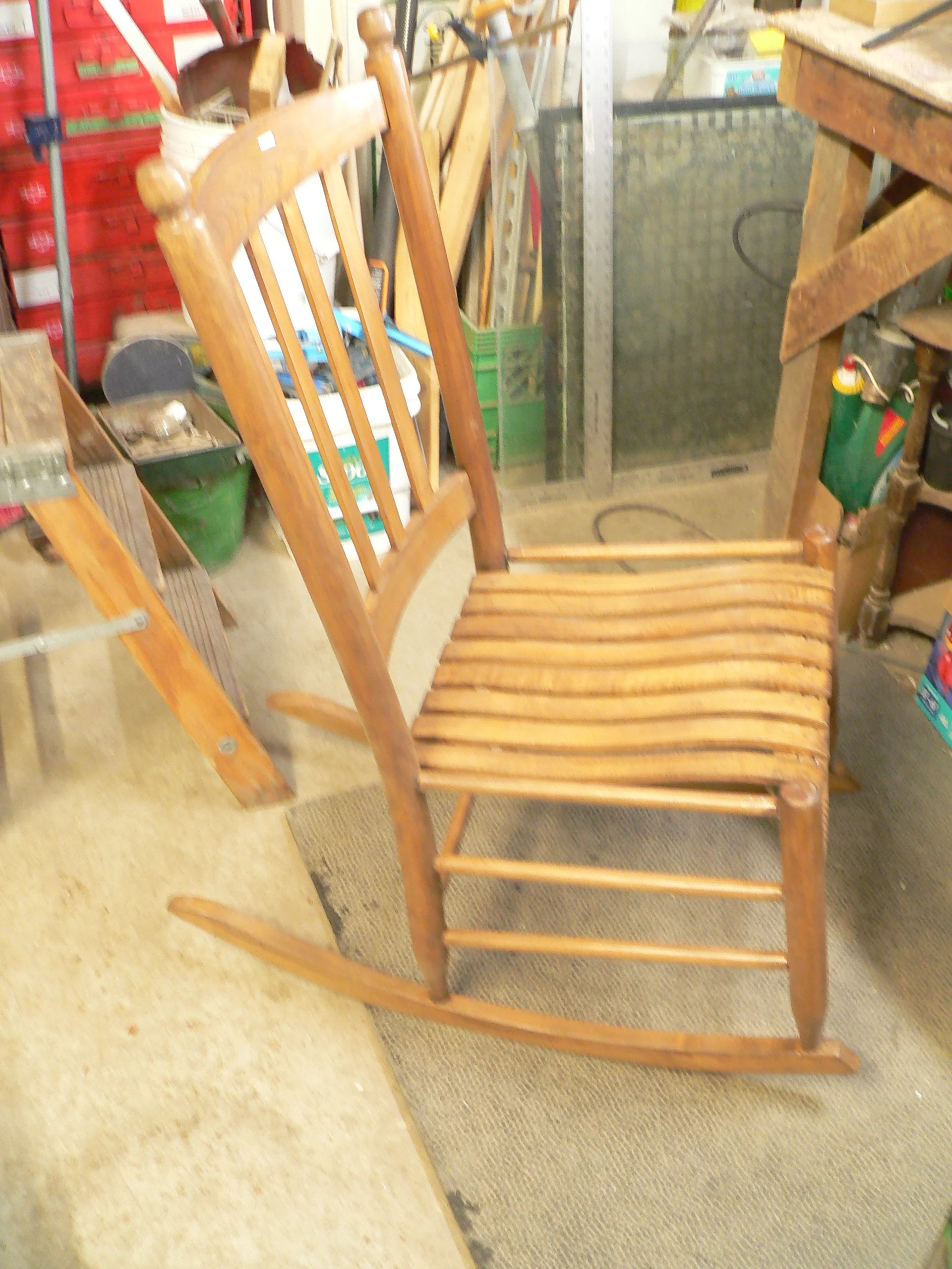 Chaise berçante antique # 1990.3