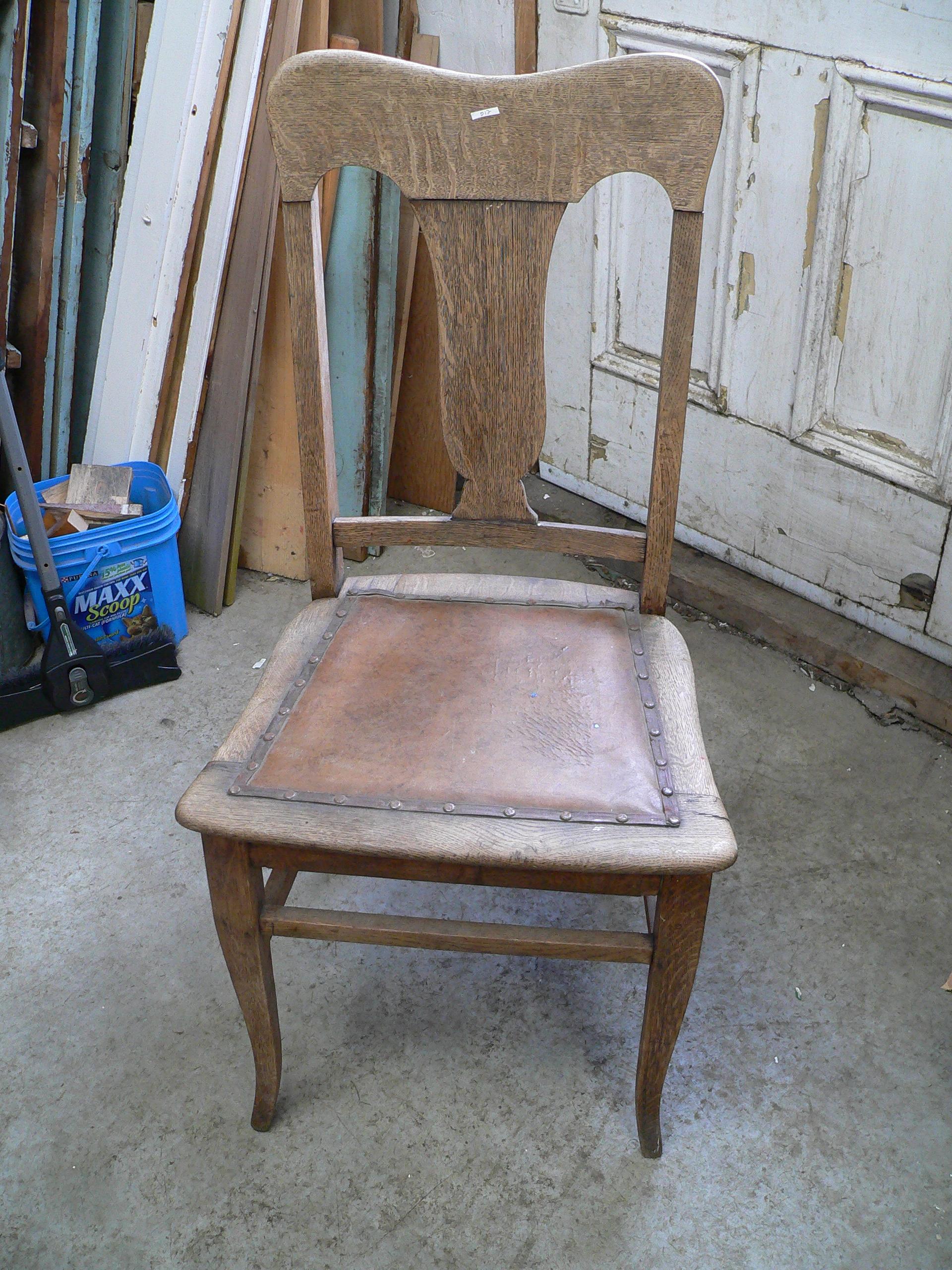 chaise antique # 212