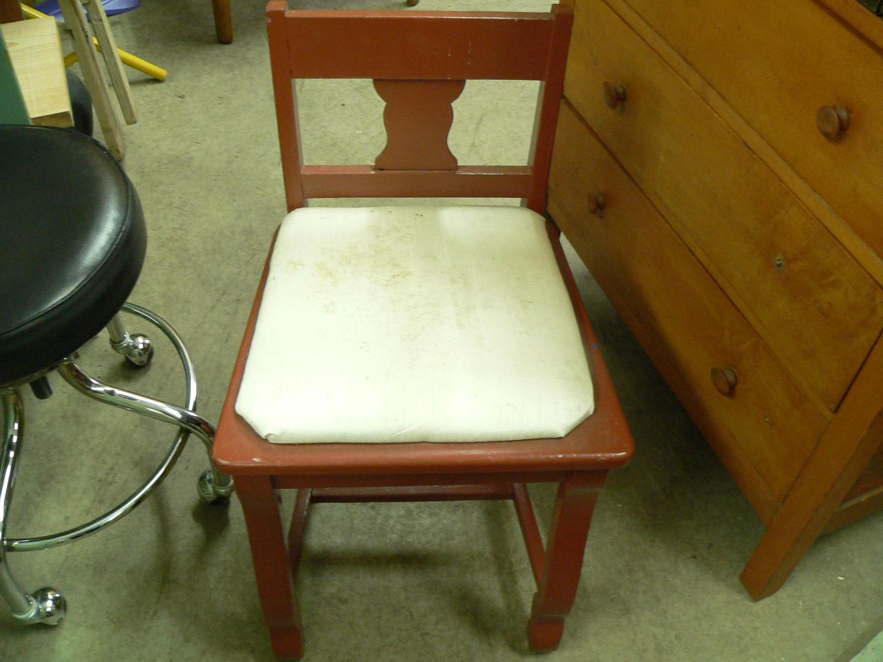 Petite chaise antique de maquilleuse # 3485