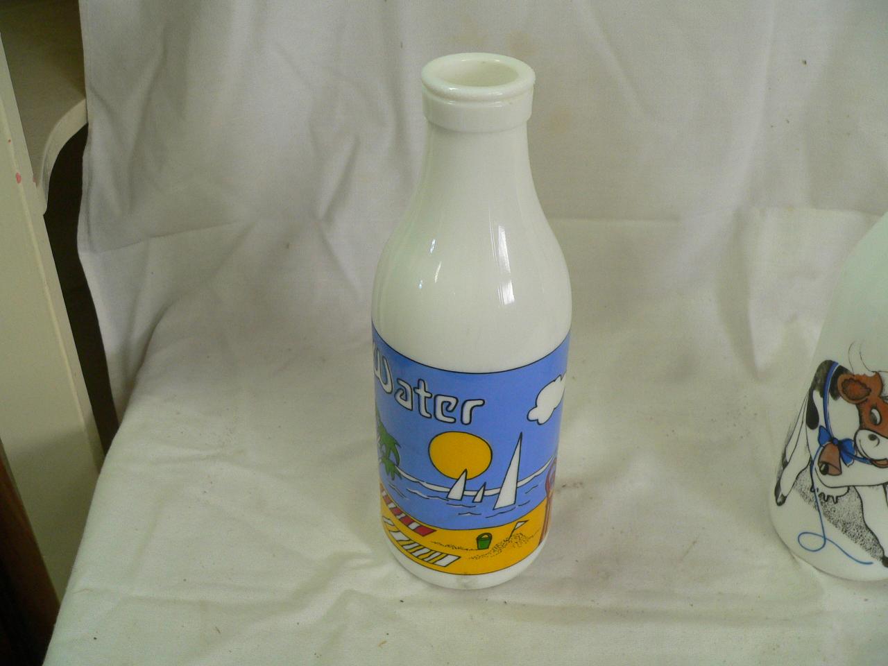 Bouteille de lait blanche # 3553.1