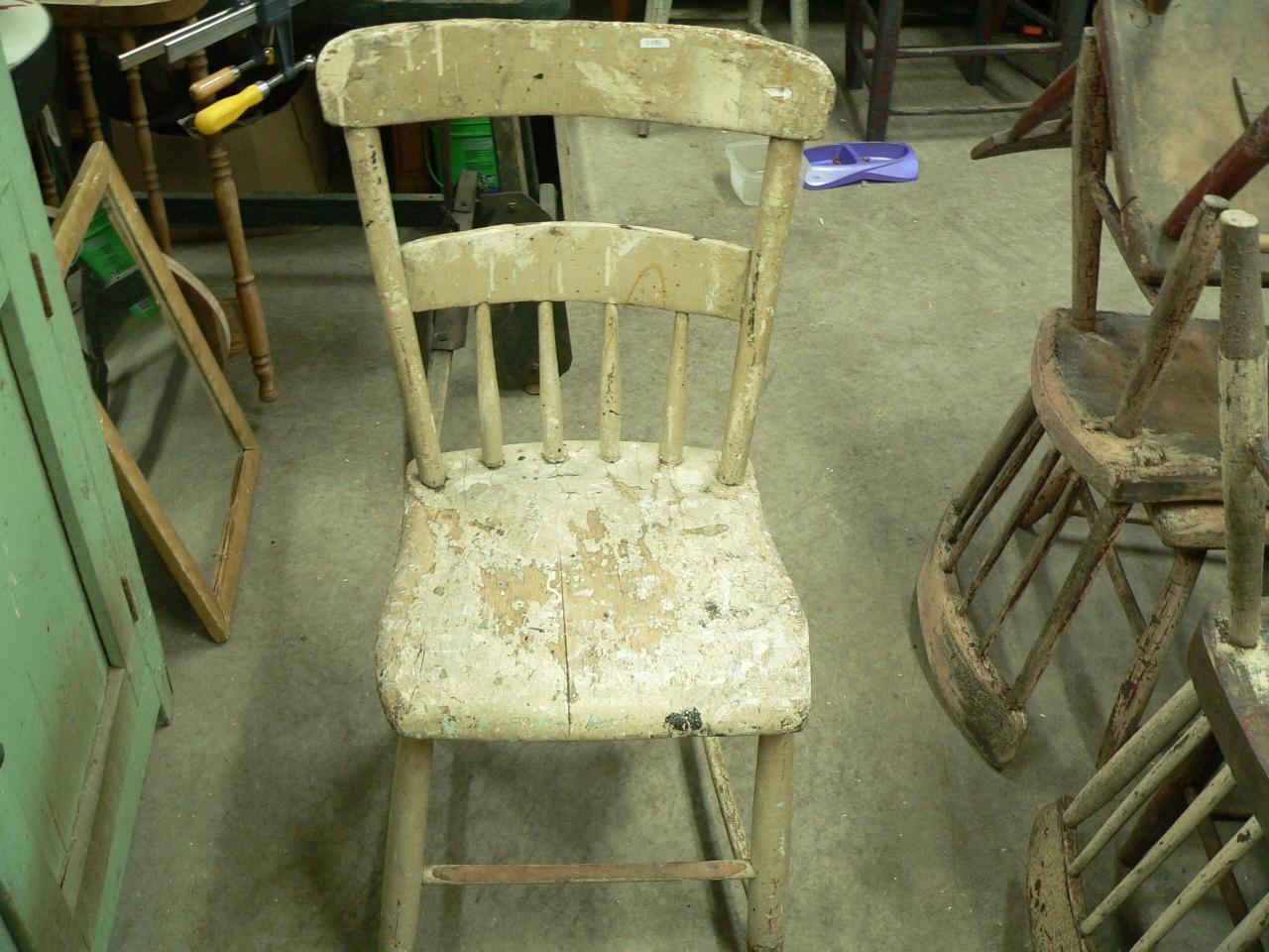Chaise antique pour enfant # 3788