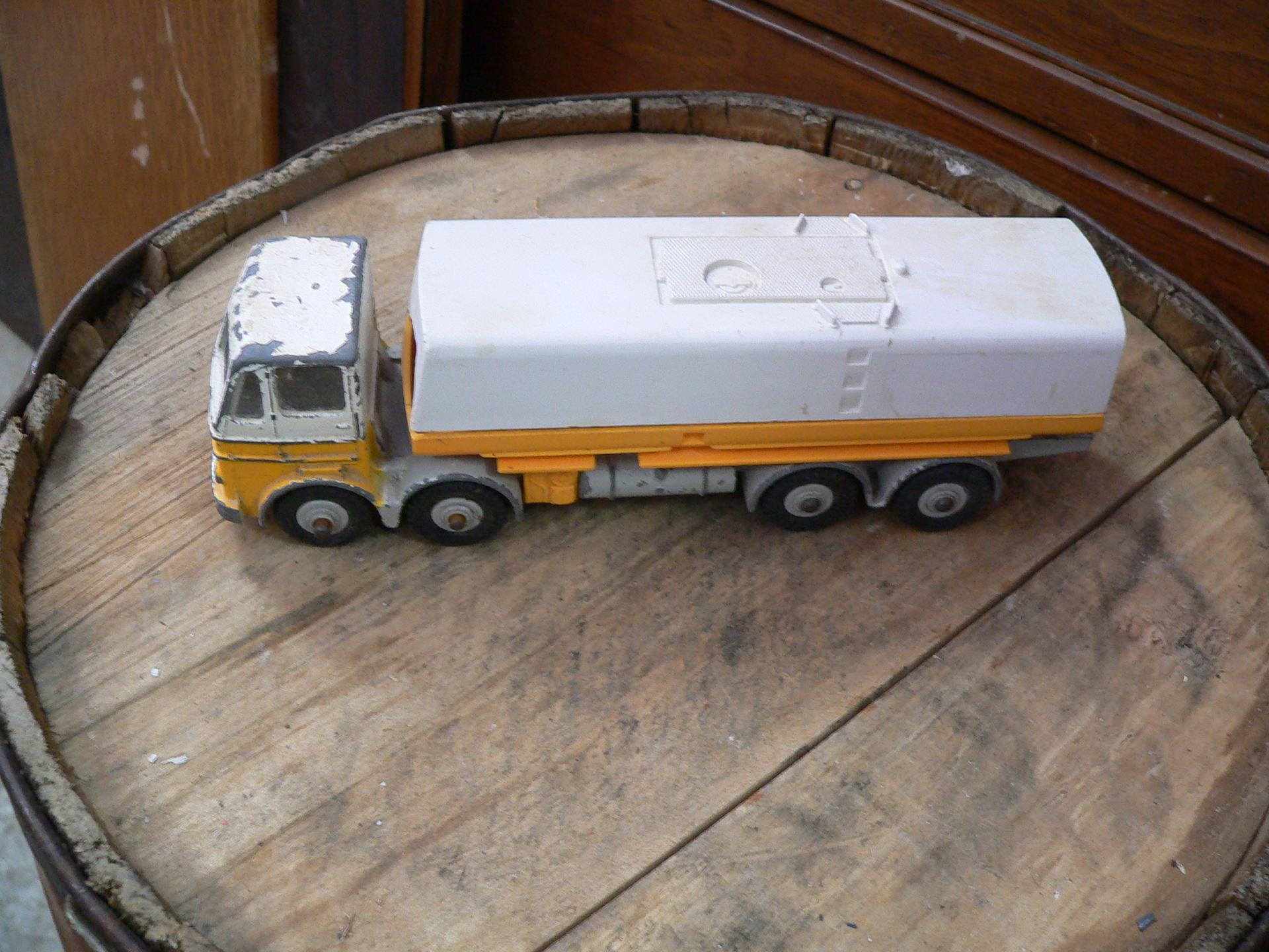 camion dinky toys # 4980