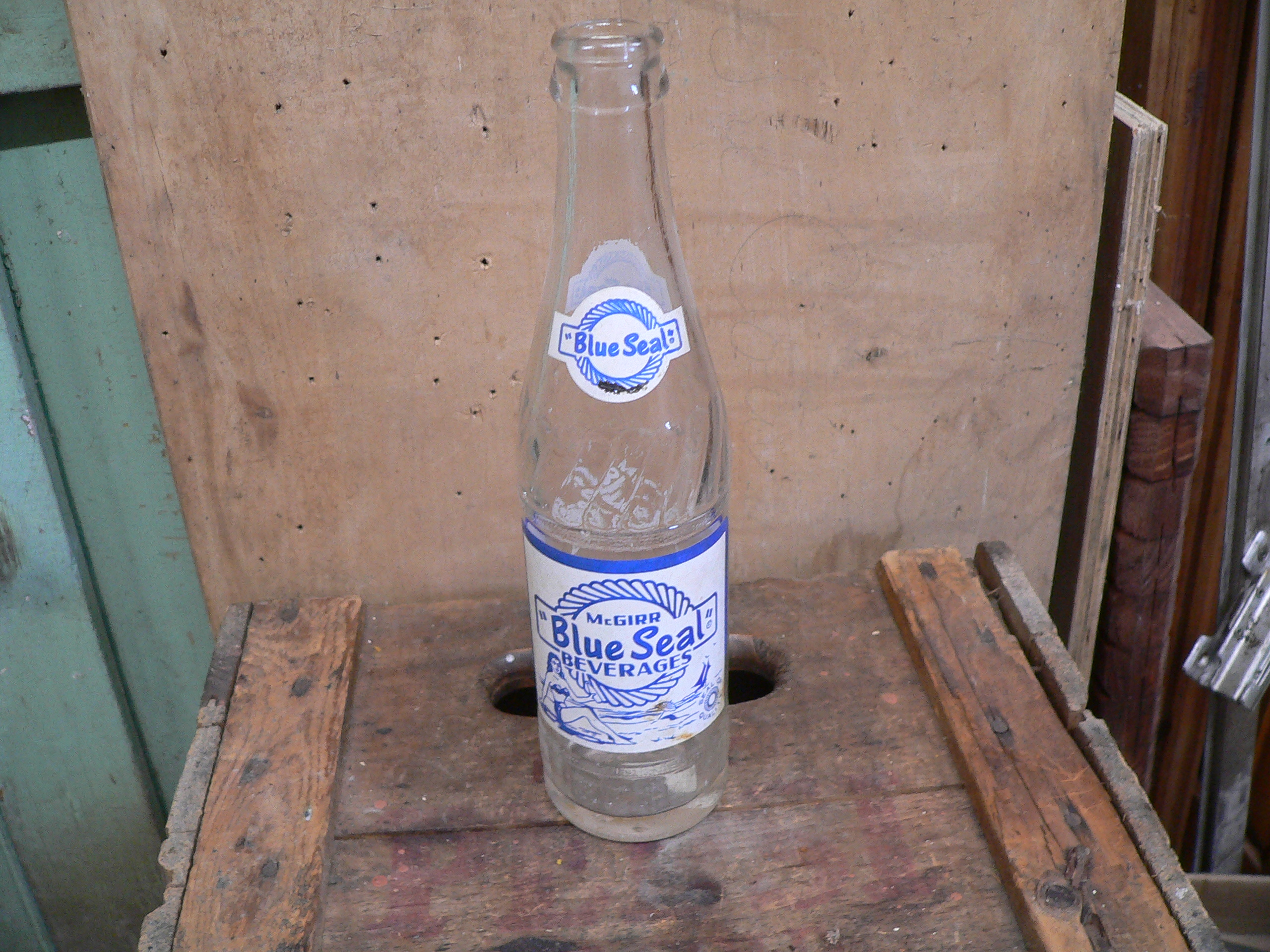 Bouteille blue seal beverages # 5717.2
