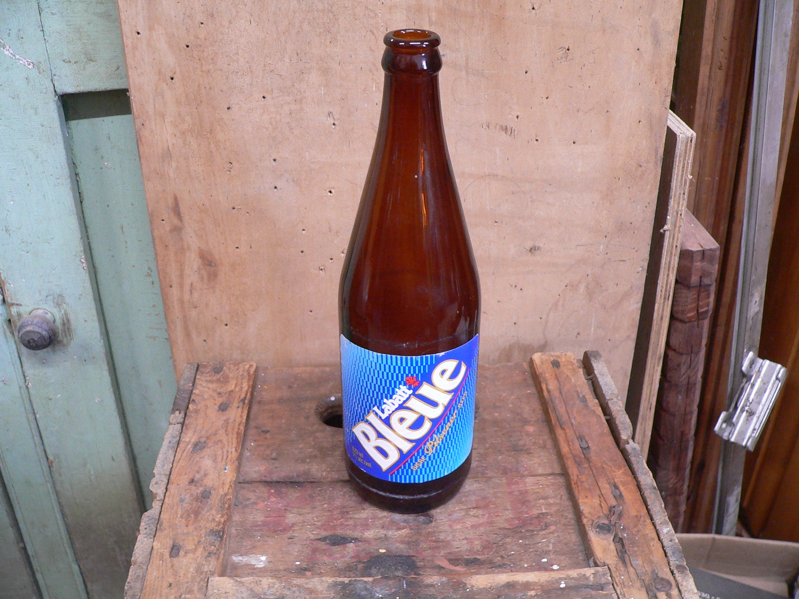 Grosse bouteille bière labatt bleue # 5756.1