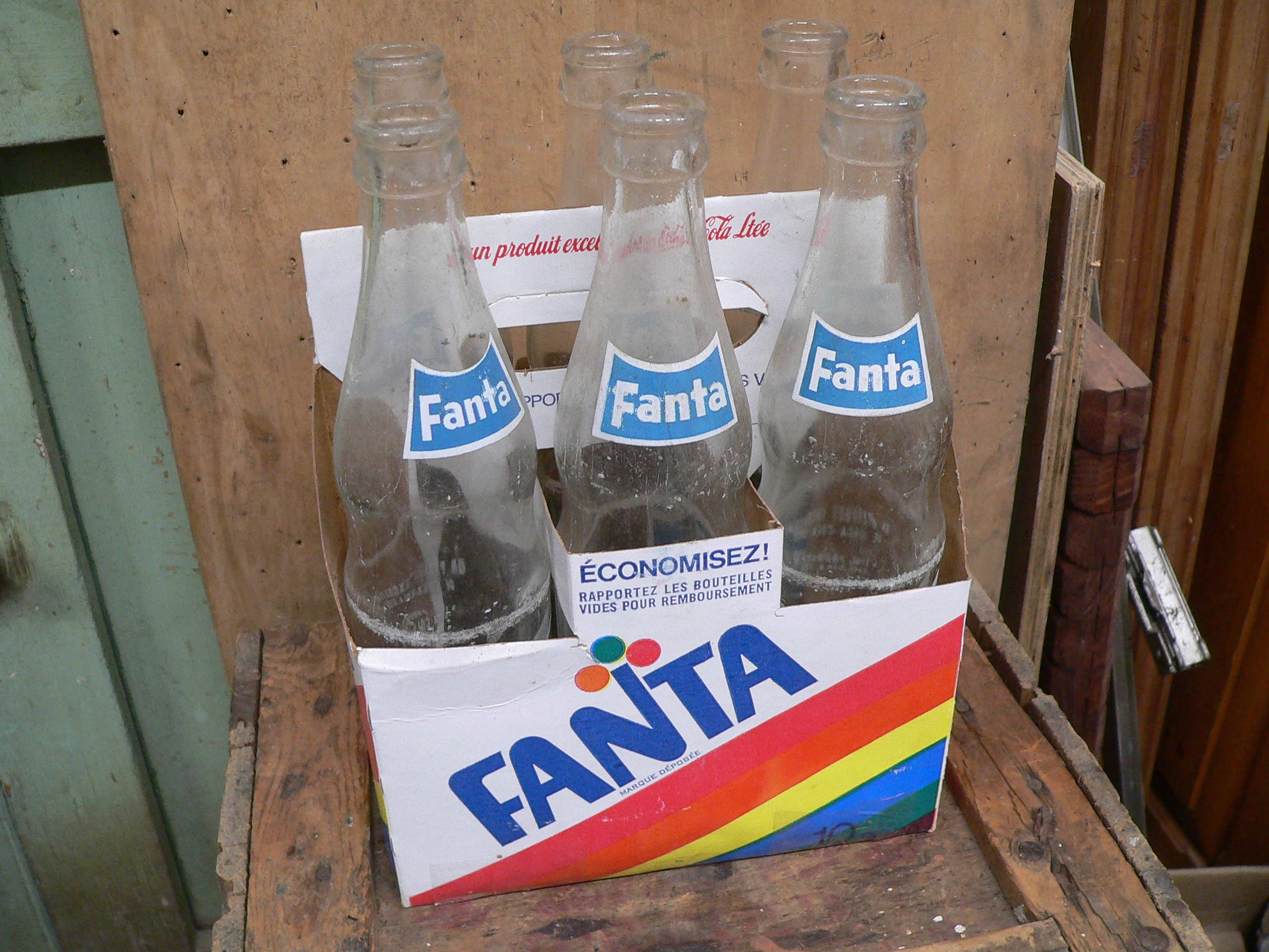 6 pack vintage de fanta avec 6 bouteille fanta # 5802.4 