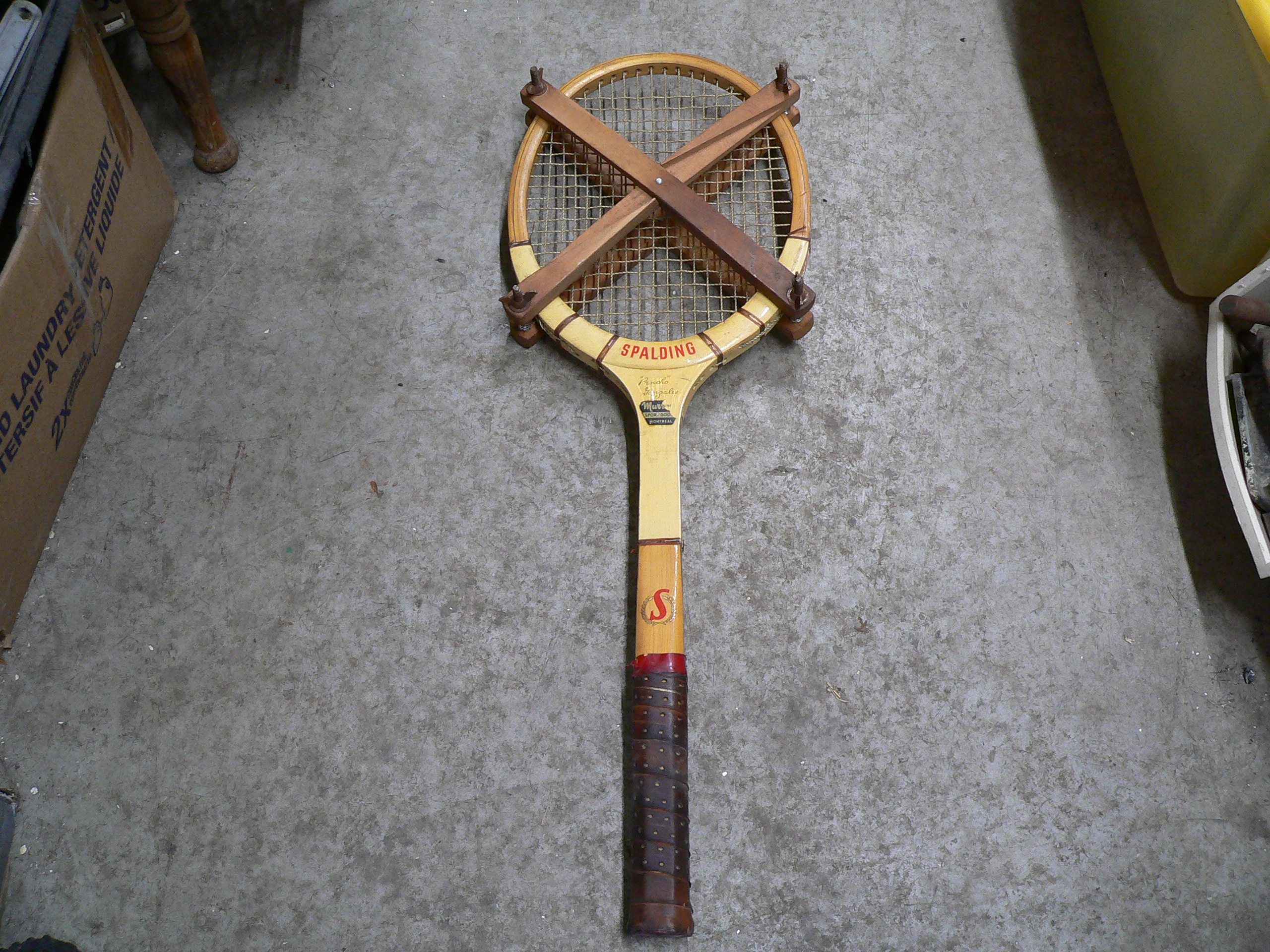 Raquette de tennis vintage # 5869.33