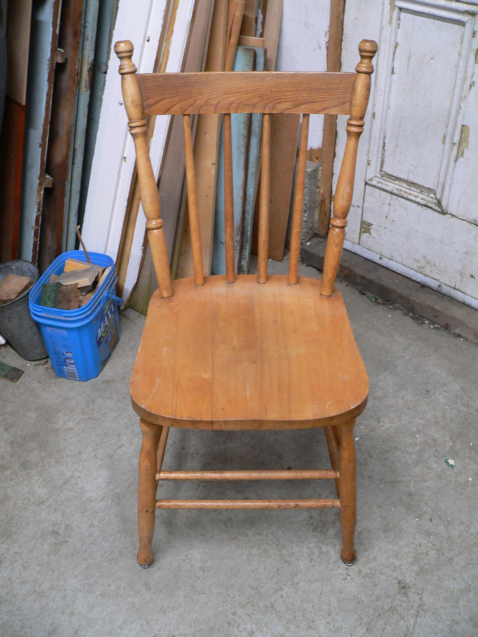 Chaise antique # 5892.10