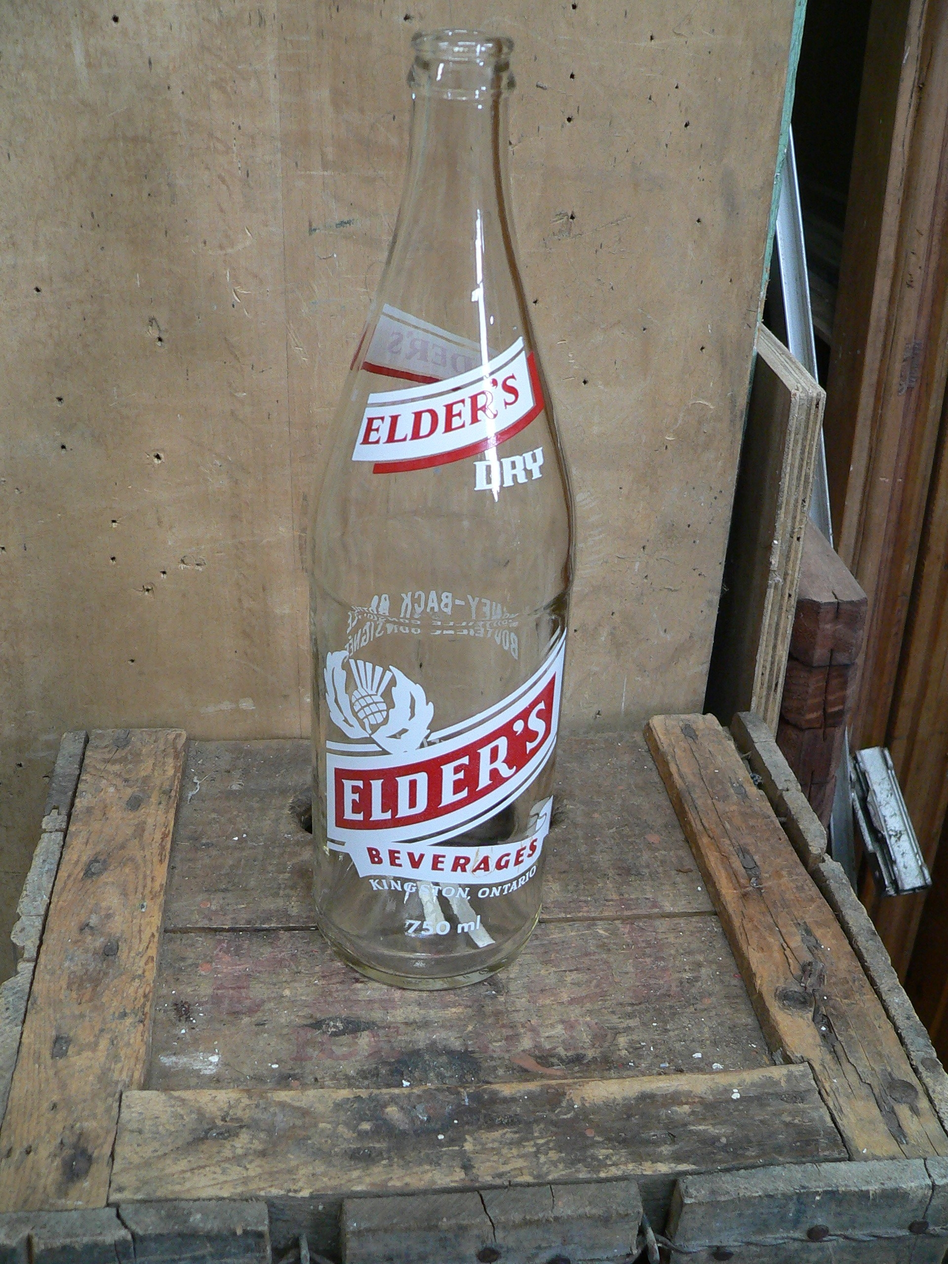 Bouteille vintage elder's beverage # 6097.3