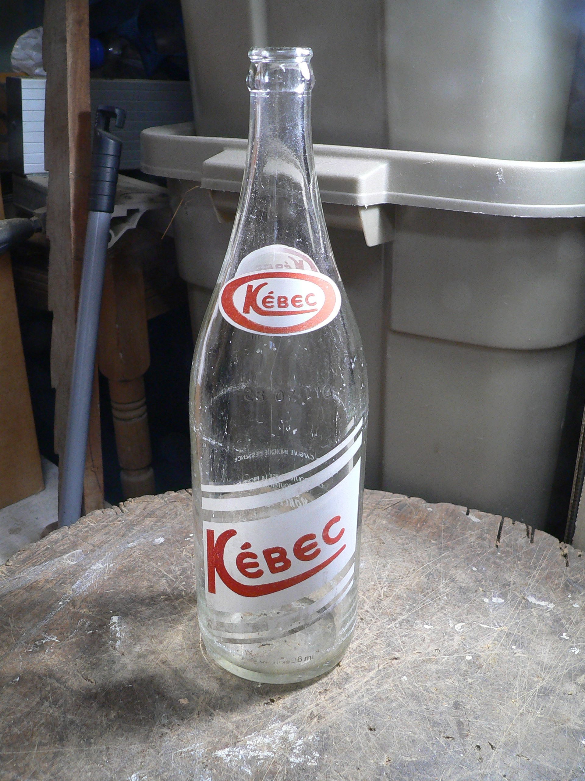 Bouteille vintage kébec  # 7683.2 