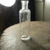 Bouteille antique d'apothicaire sirop calmant du Dr. fred j. demers # 7811.17