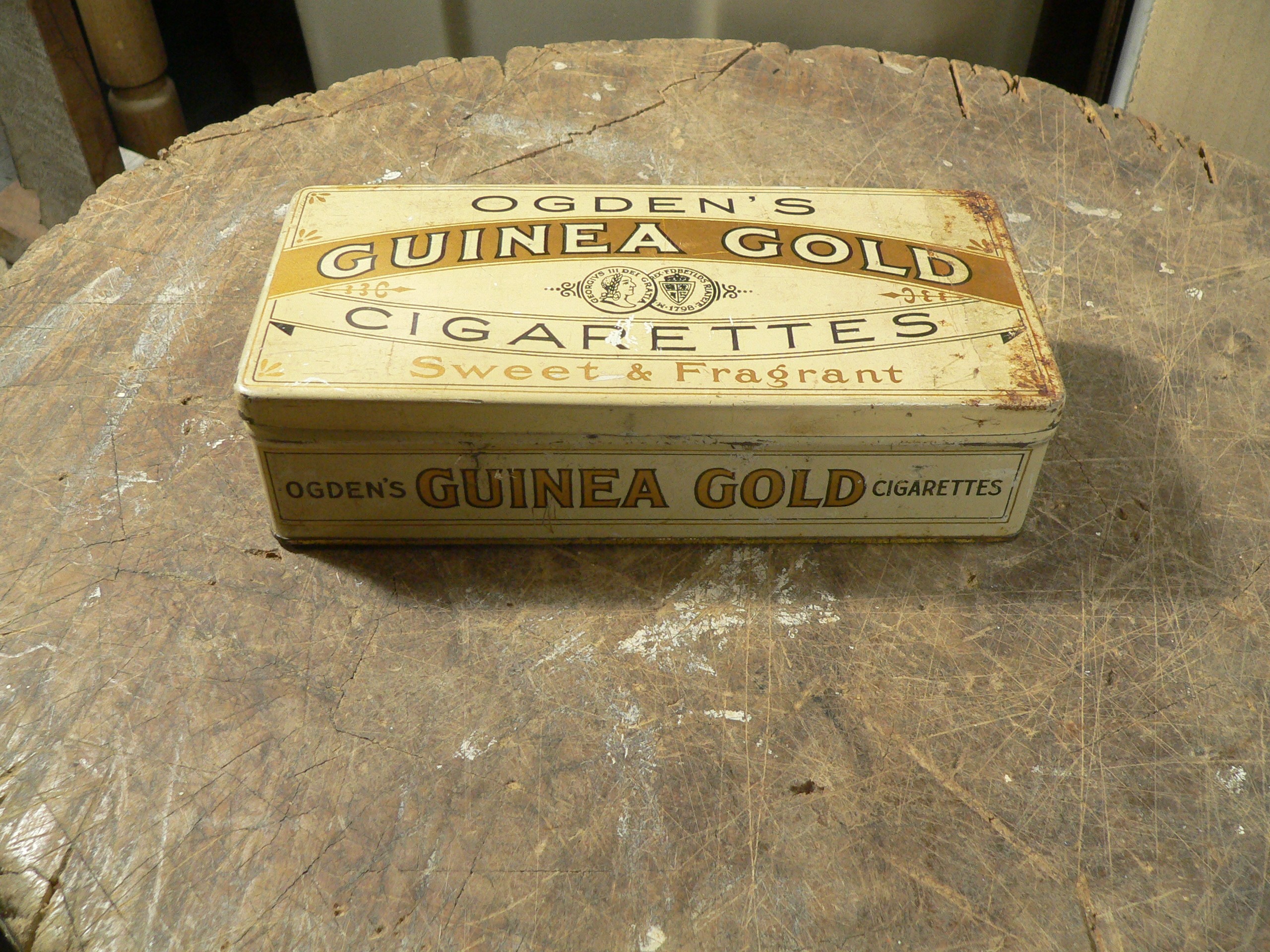 boite de cigarette ogden's guinea gold # 7856