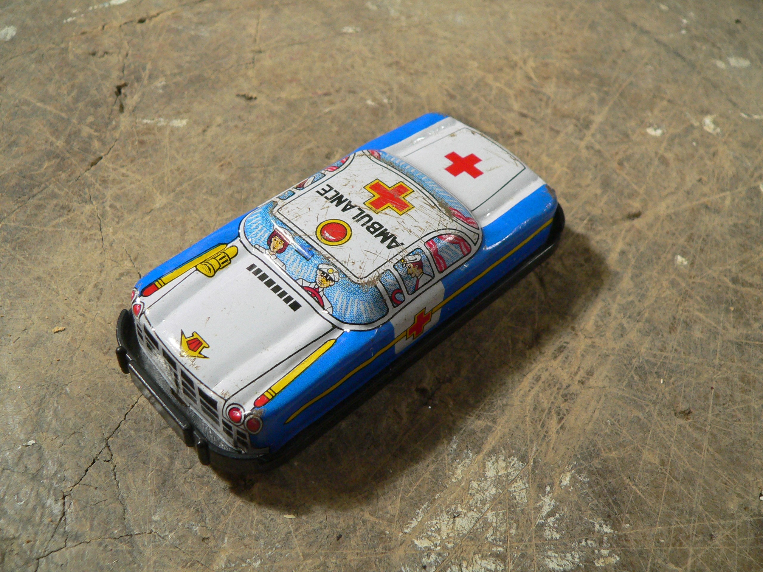 Ambulance a friction vintage # 7969.2