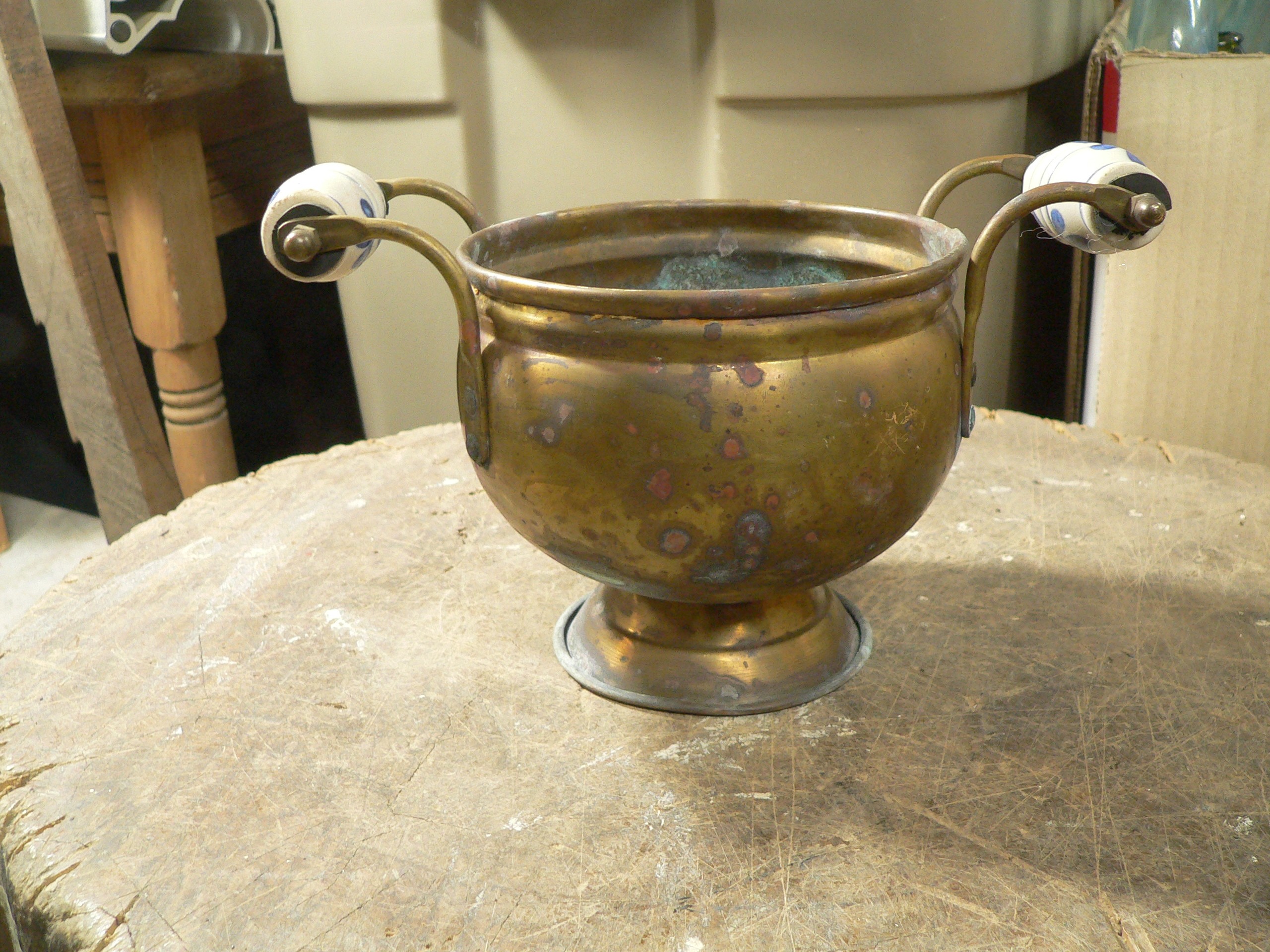 Pot antique en brasse # 8005.4