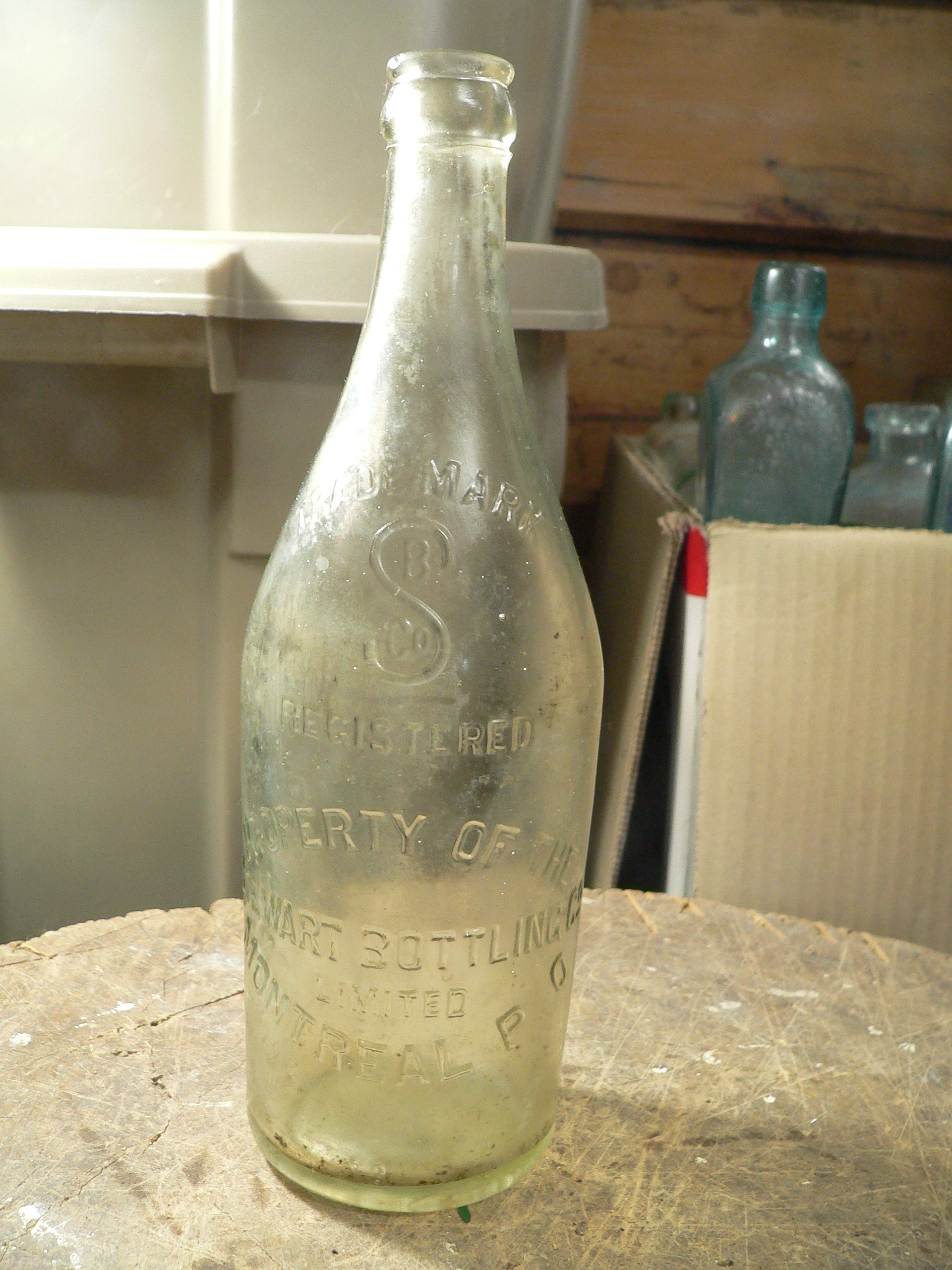 Bouteille antique Stewart Bottling limited # 8158.1