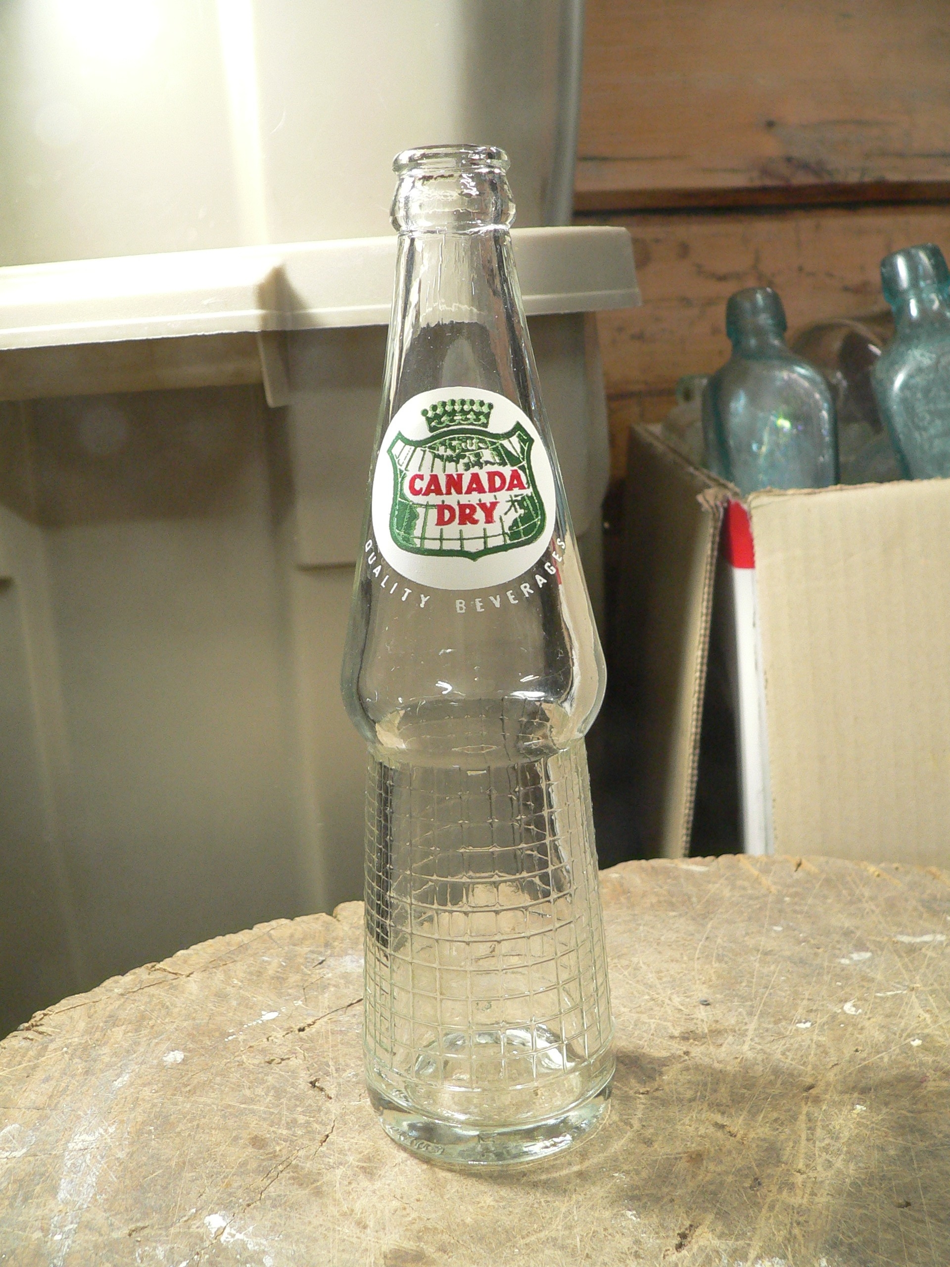 Bouteille vintage Canada dry # 8329.4