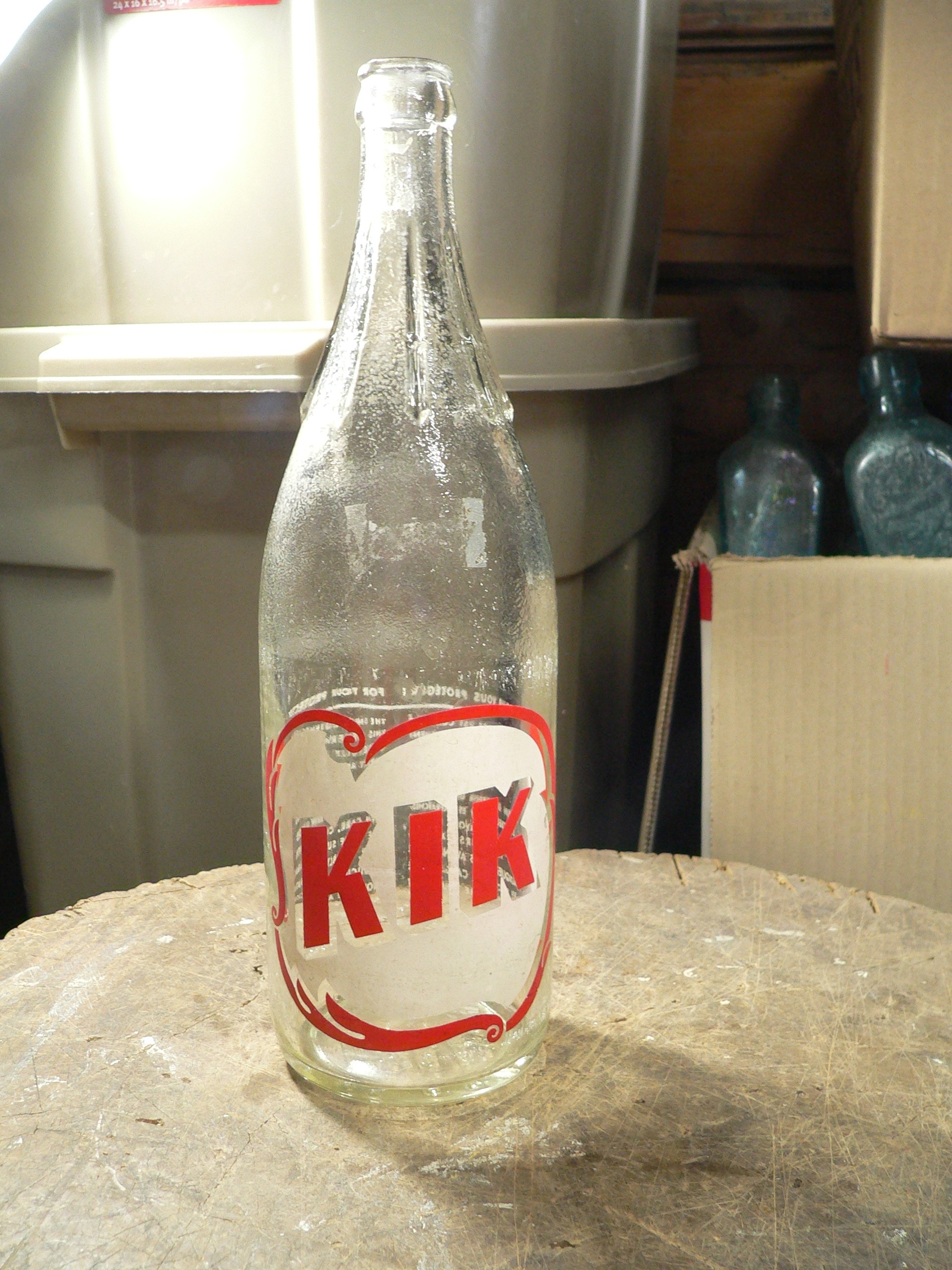 Bouteille vintage KIK # 8376