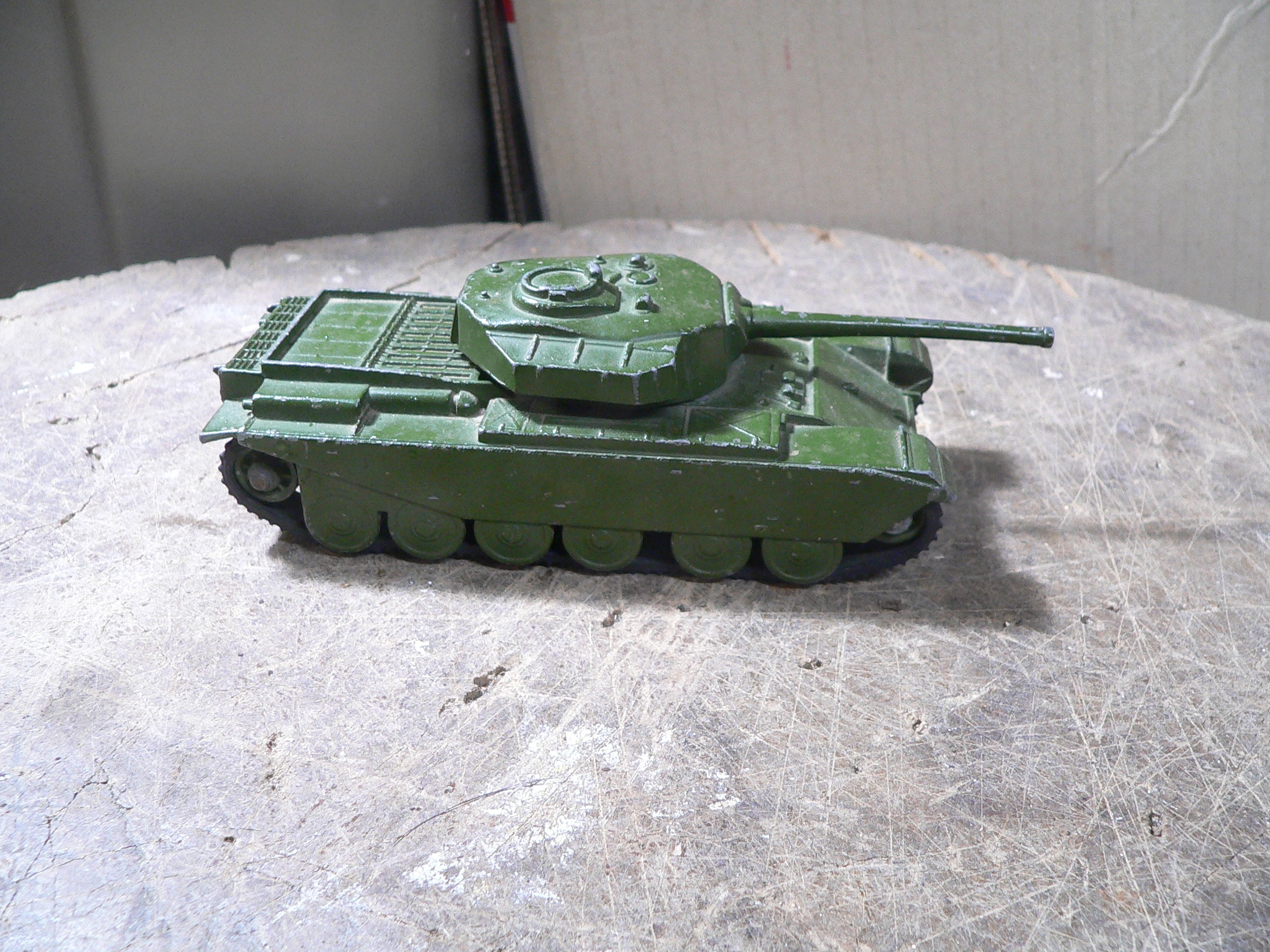 Tank dinky super toys # 8596 