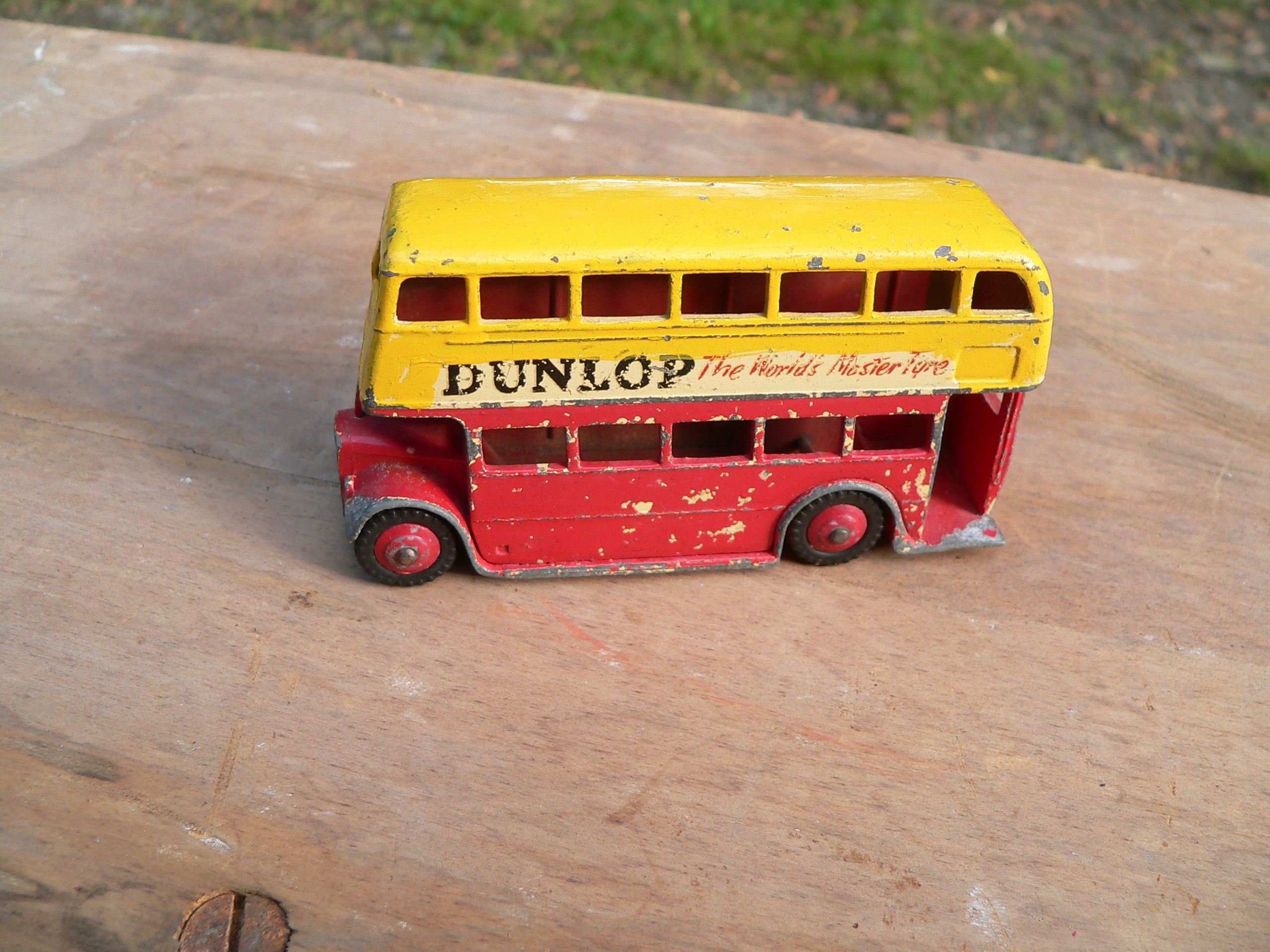 Autobus dunlop # 8865.20