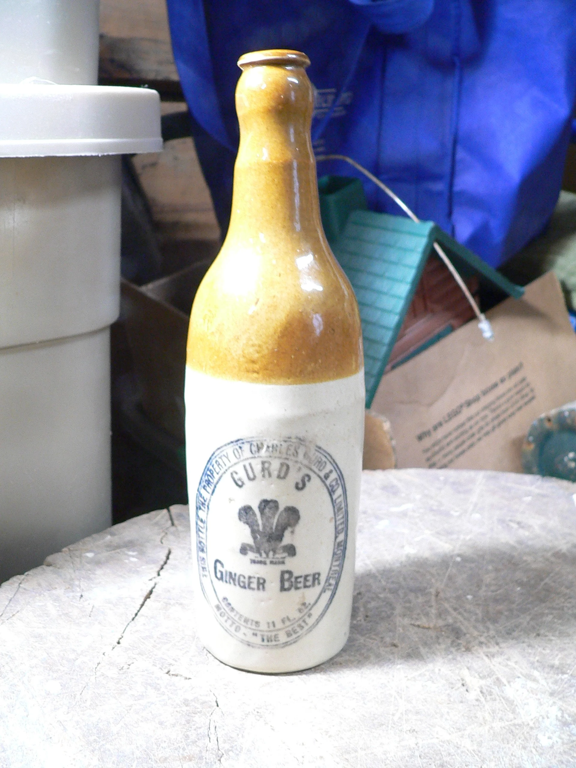 Bouteille antique gurd's  Ginger beer # 9031