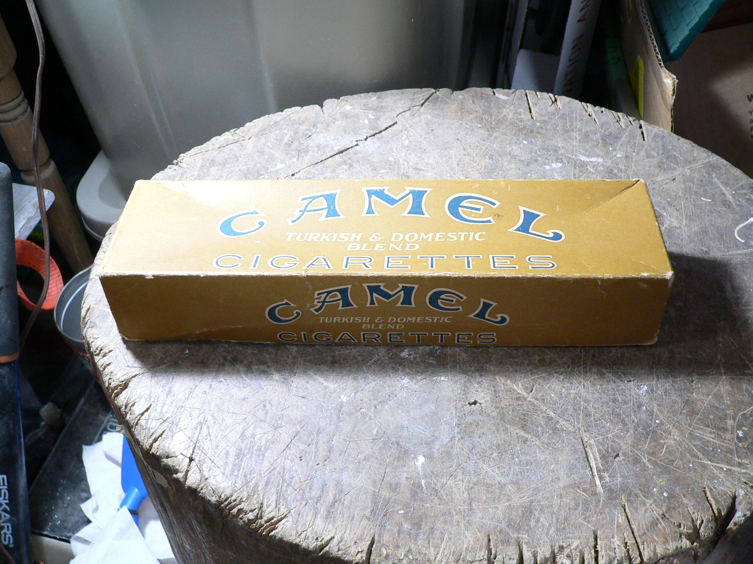 Carton antique cigarette camel # 9402