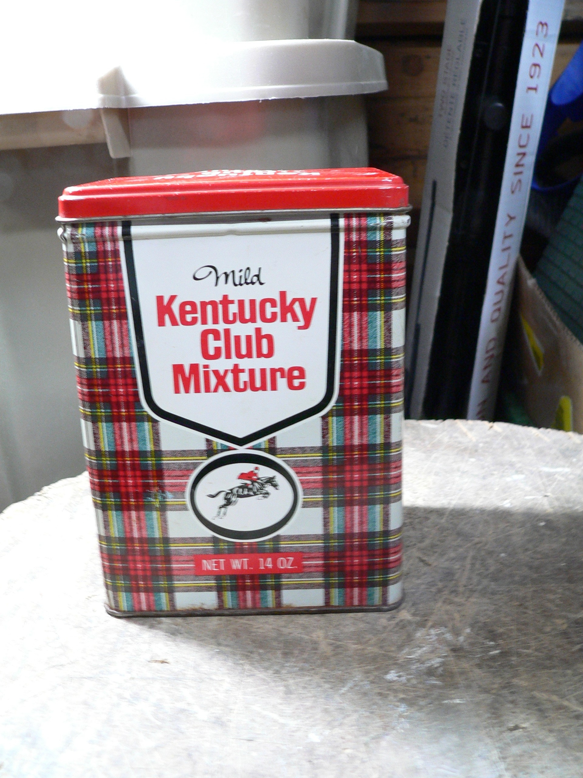 Boite antique Kentucky club mixture # 9427.3