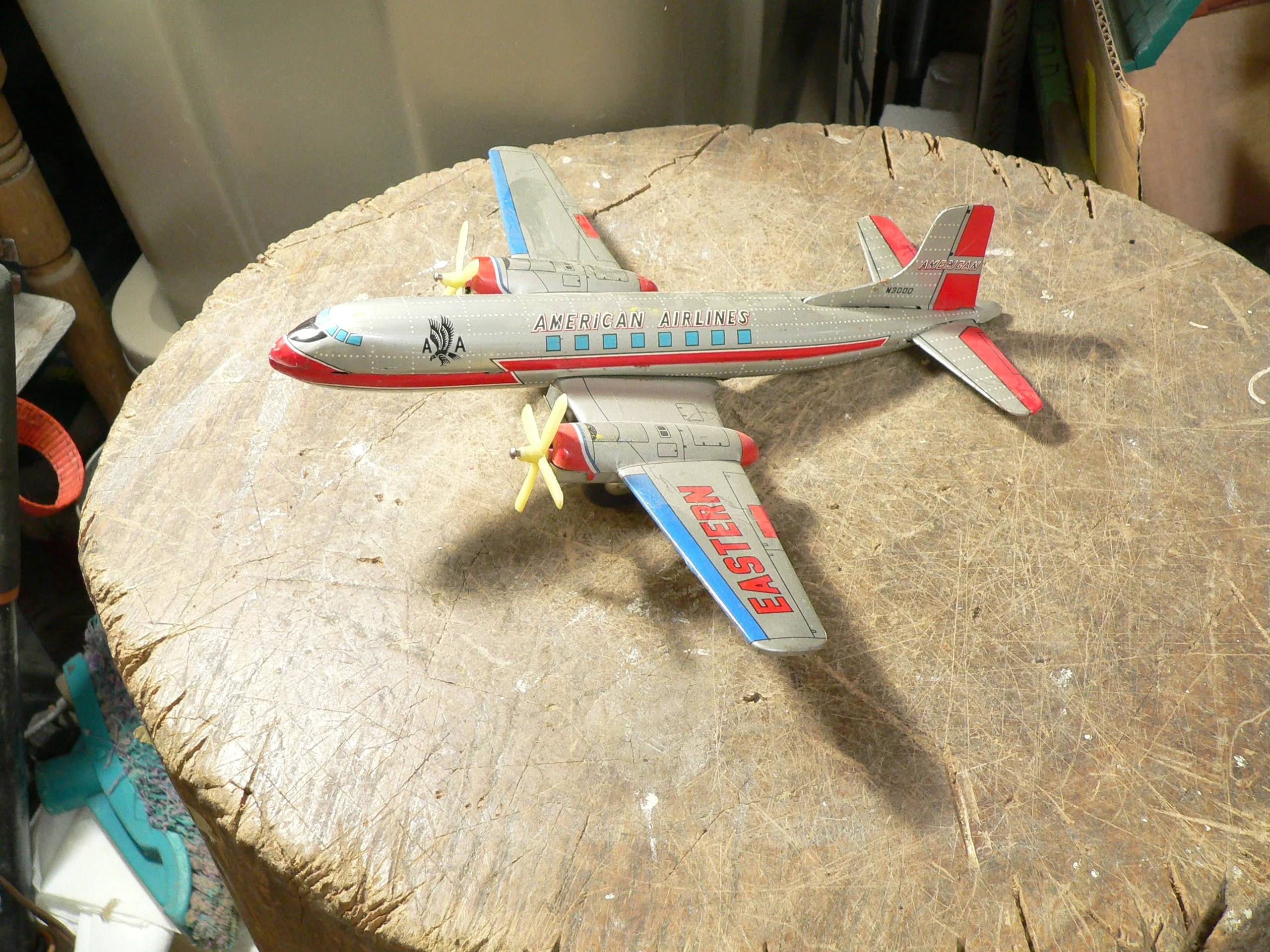 Avion antique a friction American Airlines # 9493.12
