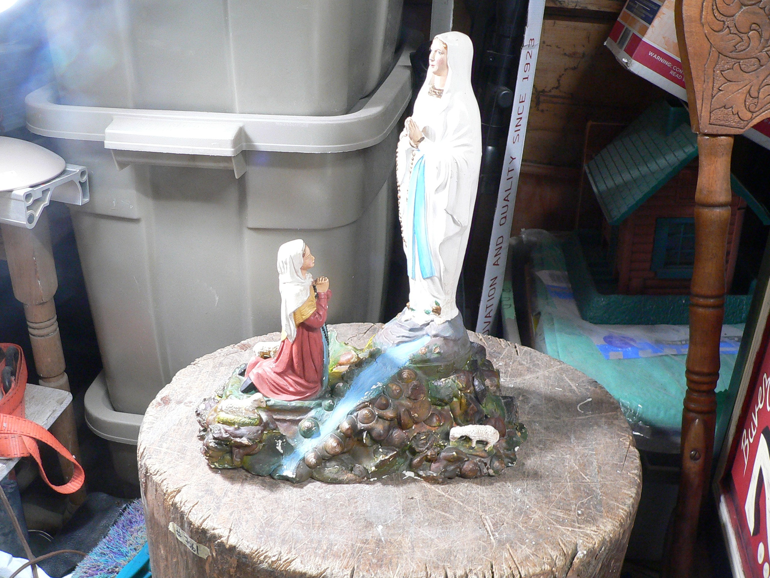 Belle statue religieuse # 9876